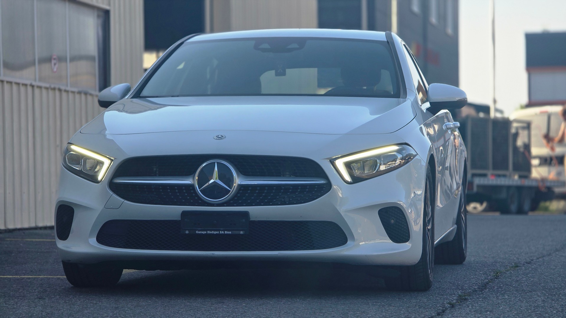 MERCEDES-BENZ A 250 Style 7G-DCT-image-2