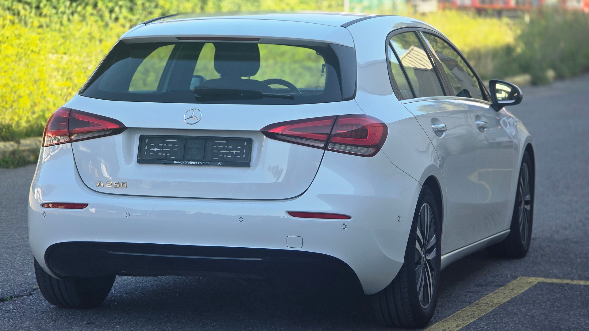 MERCEDES-BENZ A 250 Style 7G-DCT-image-3