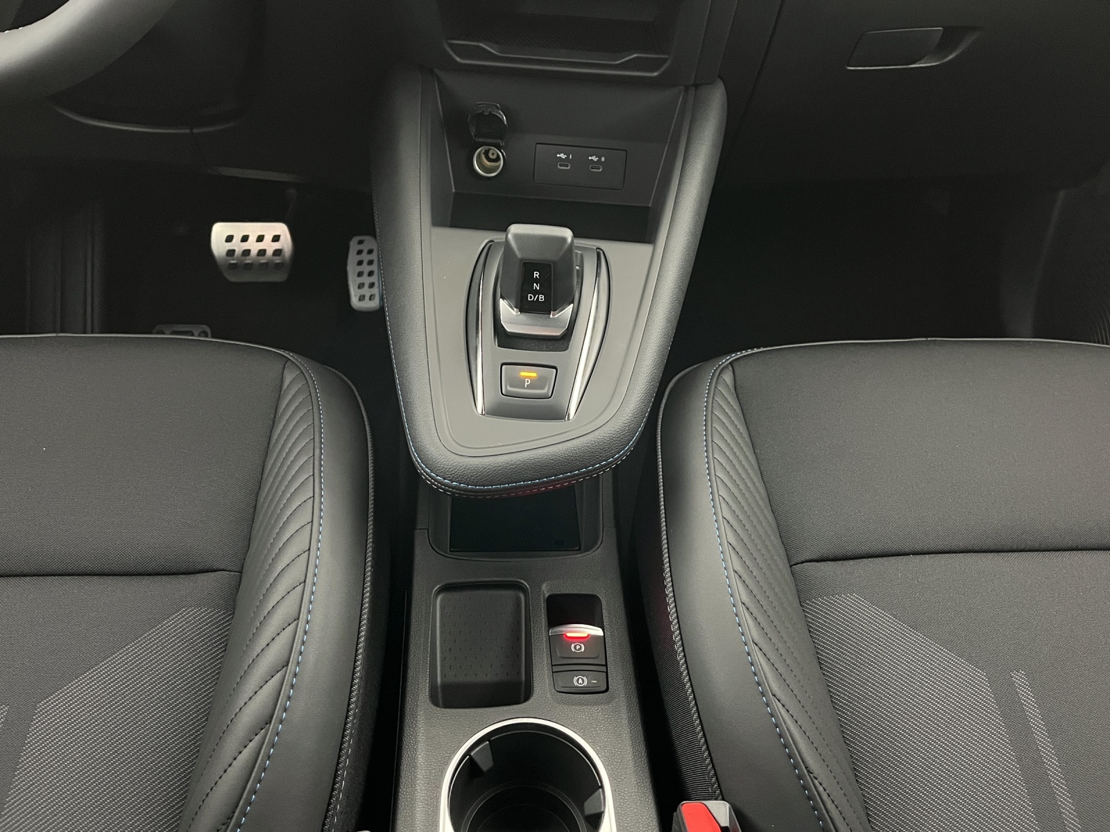RENAULT Captur 1.8 E-Tech esprit Alpine-image-13