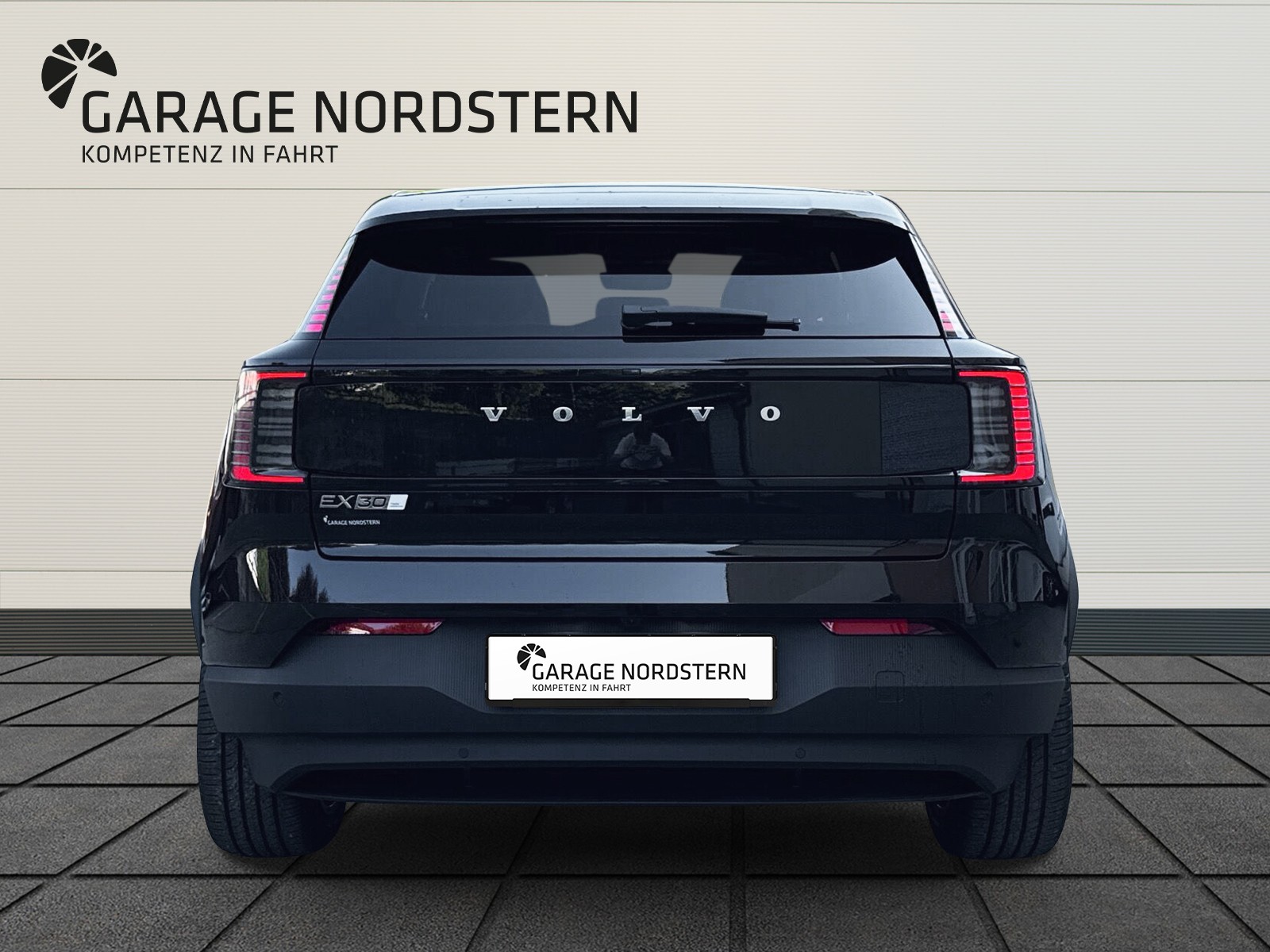 VOLVO EX30 E60 Twin Ultra Performance AWD-image-3