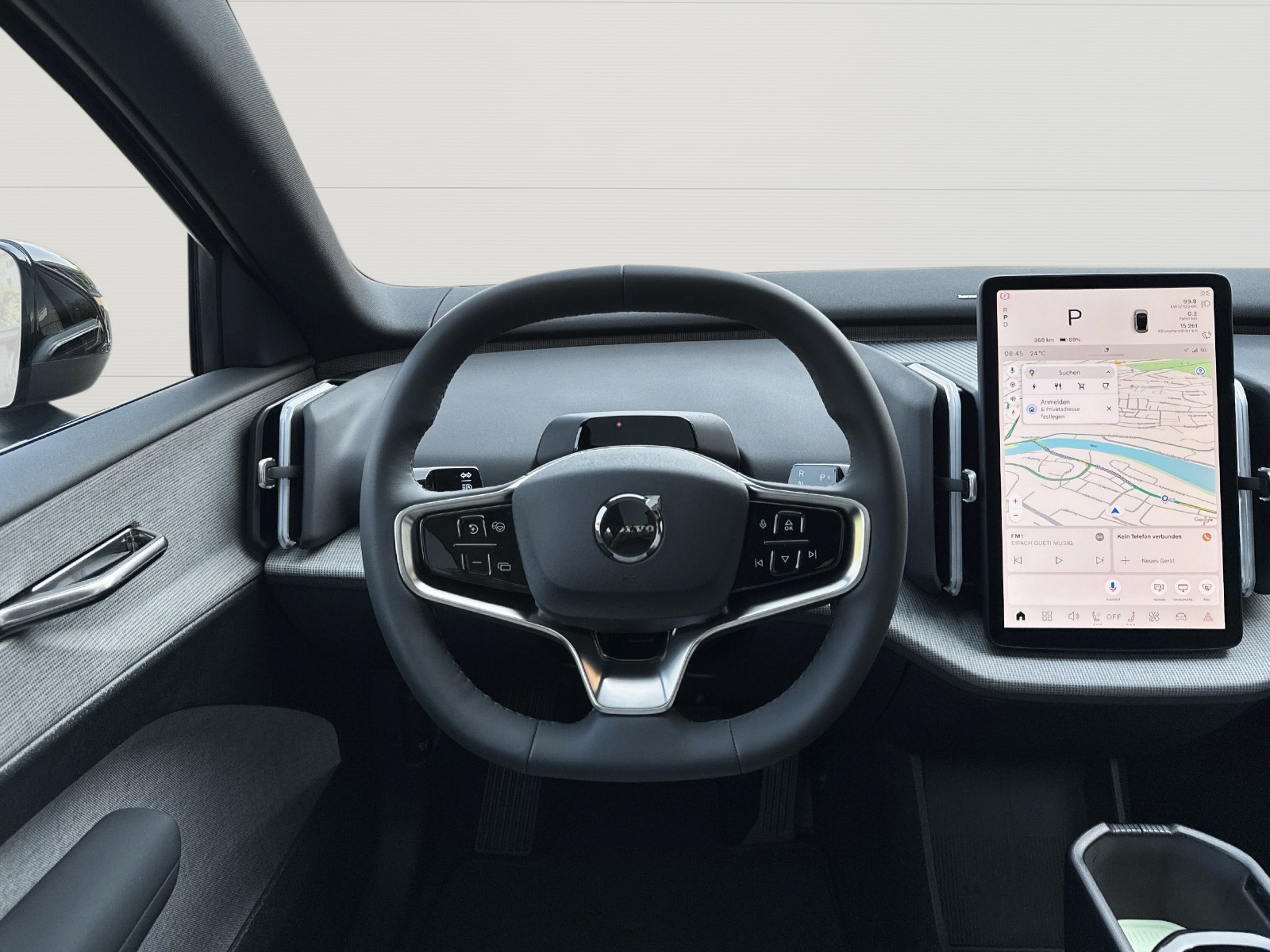 VOLVO EX30 E60 Twin Ultra Performance AWD-image-13