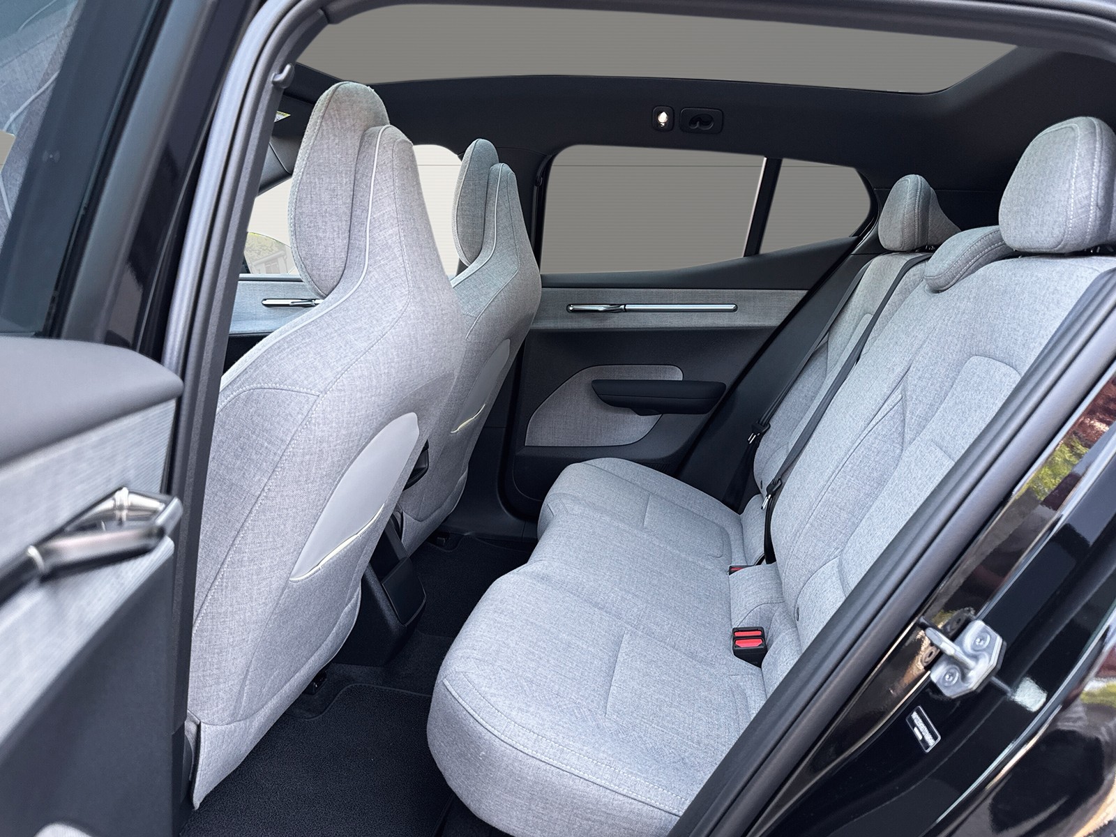 VOLVO EX30 E60 Twin Ultra Performance AWD-image-9