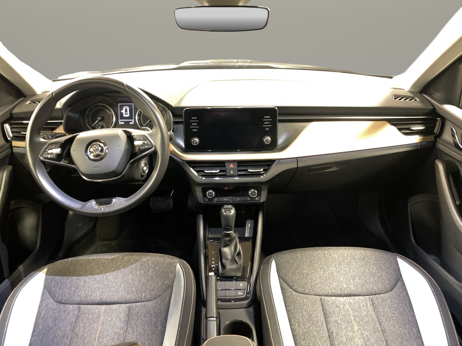 SKODA KAMIQ 1.0 TSI Style DSG-image-11