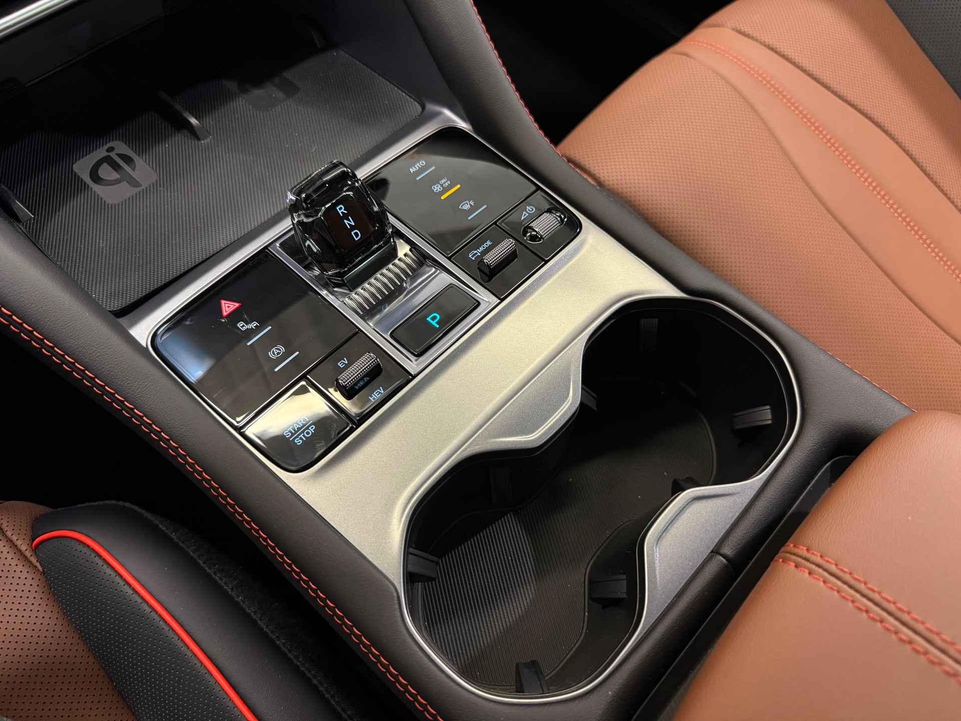 BYD Seal U DM-i Design AWD-image-27