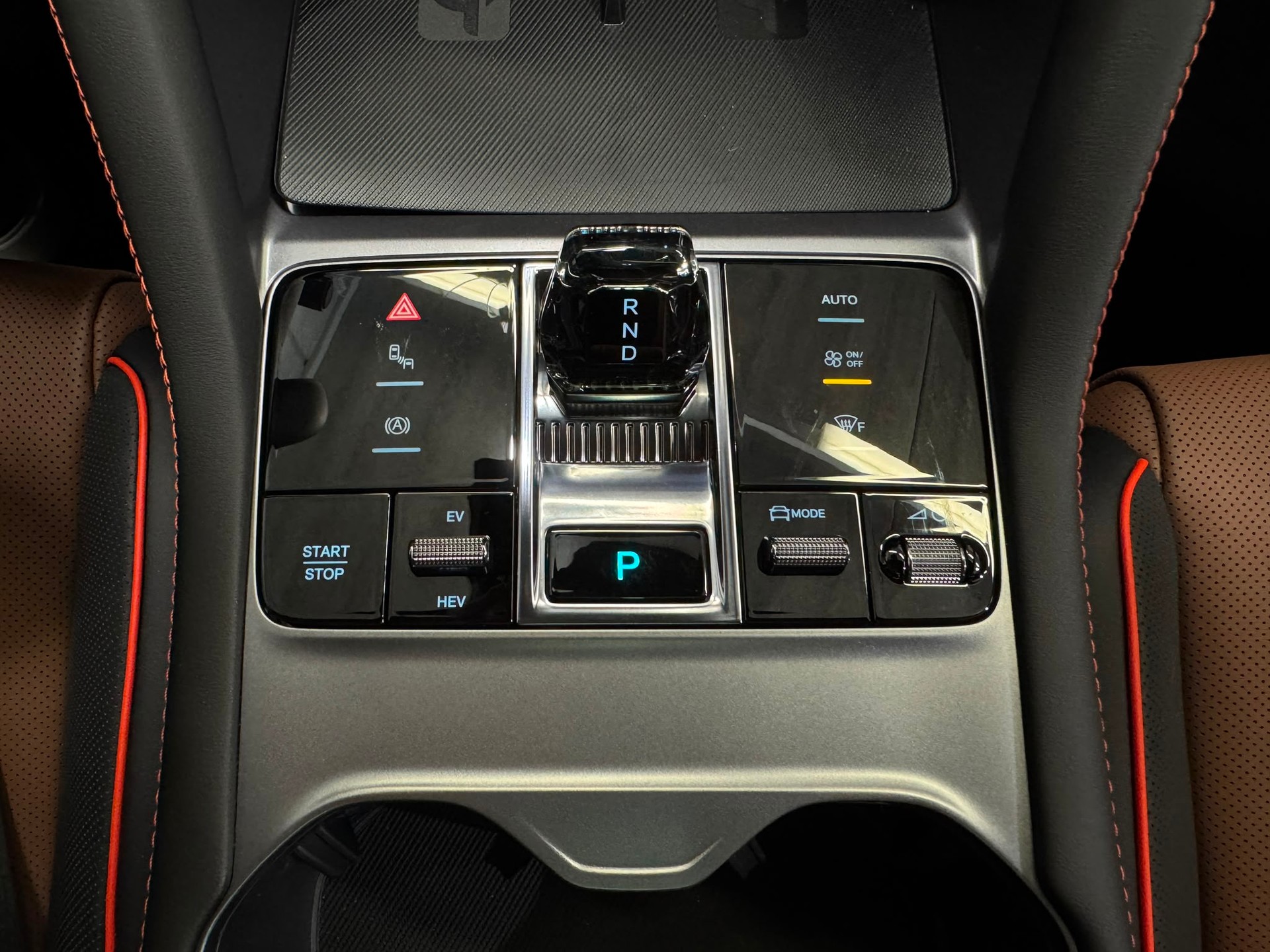 BYD Seal U DM-i Design AWD-image-30