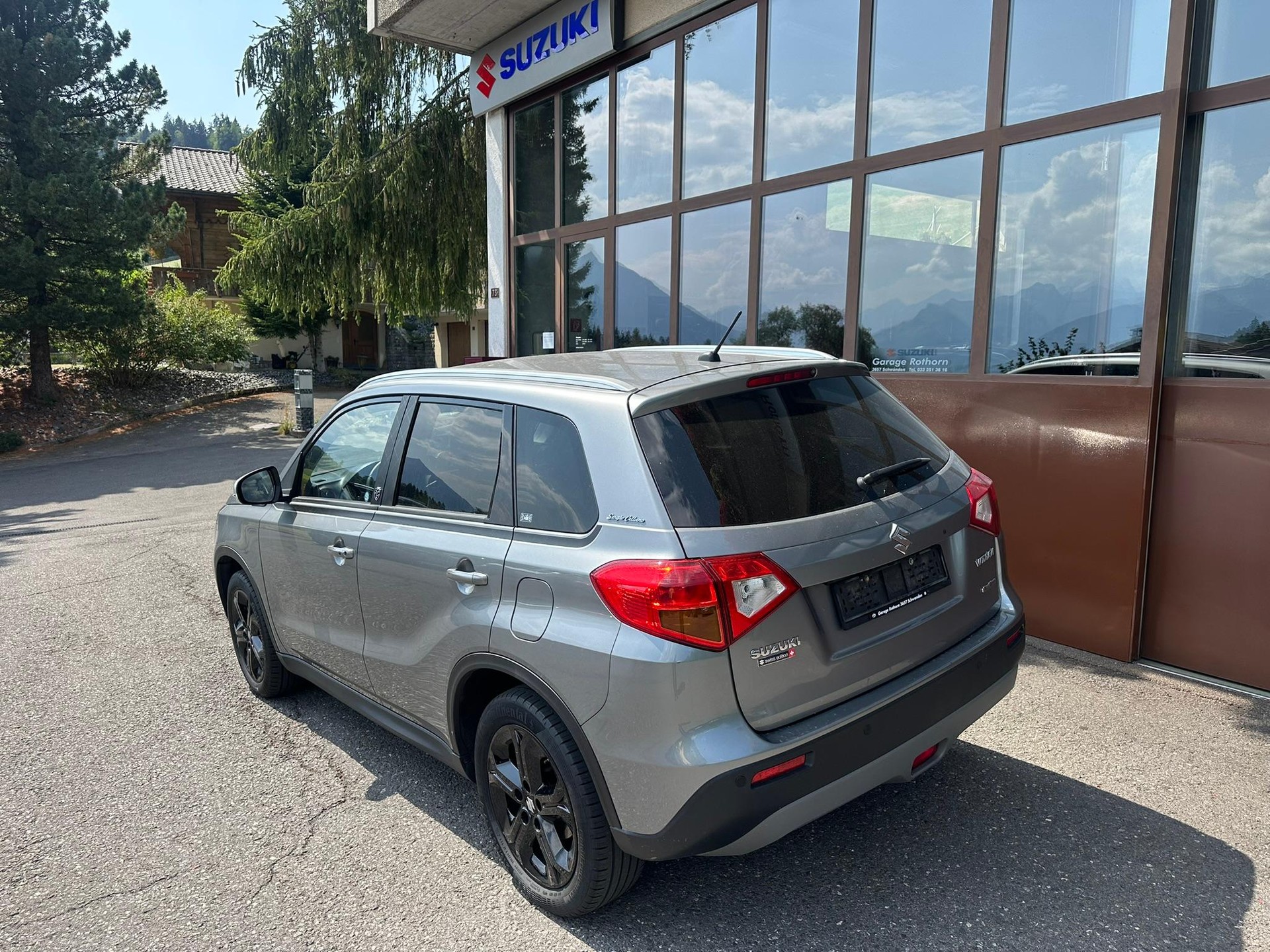 SUZUKI Vitara 1.4 T Sergio Cellano Top 4x4-image-3
