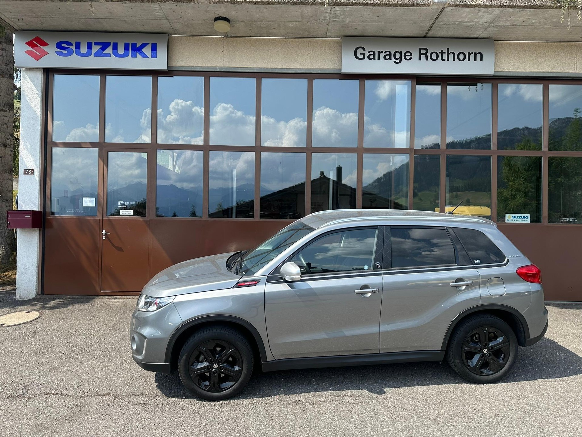 SUZUKI Vitara 1.4 T Sergio Cellano Top 4x4-image-1