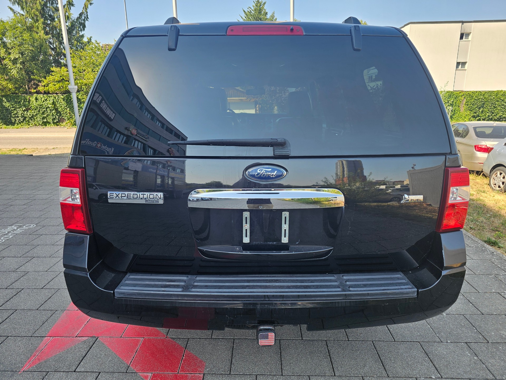 FORD Expedition-image-7