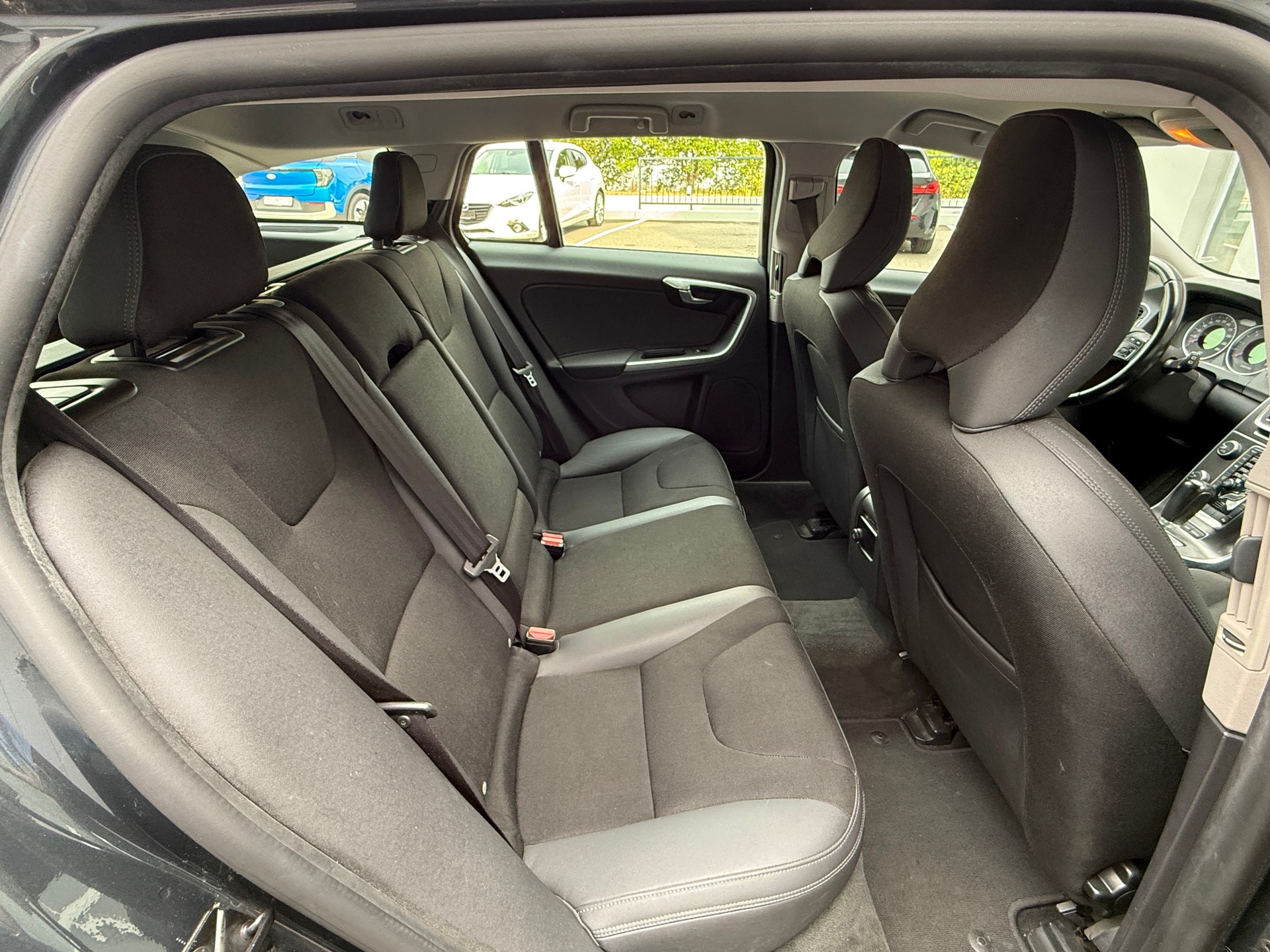 VOLVO V60 D3 Geartronic-image-20