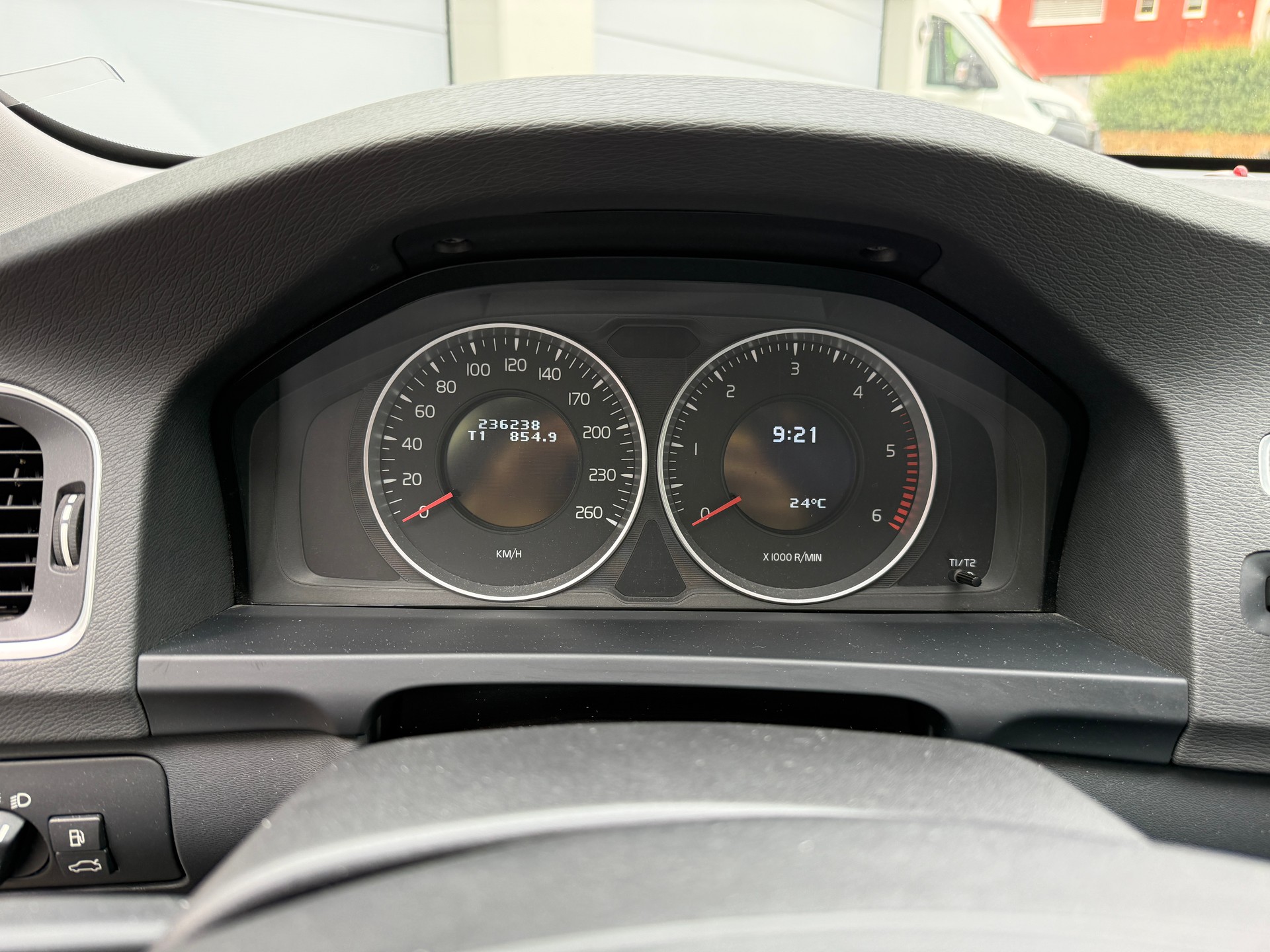 VOLVO V60 D3 Geartronic-image-6