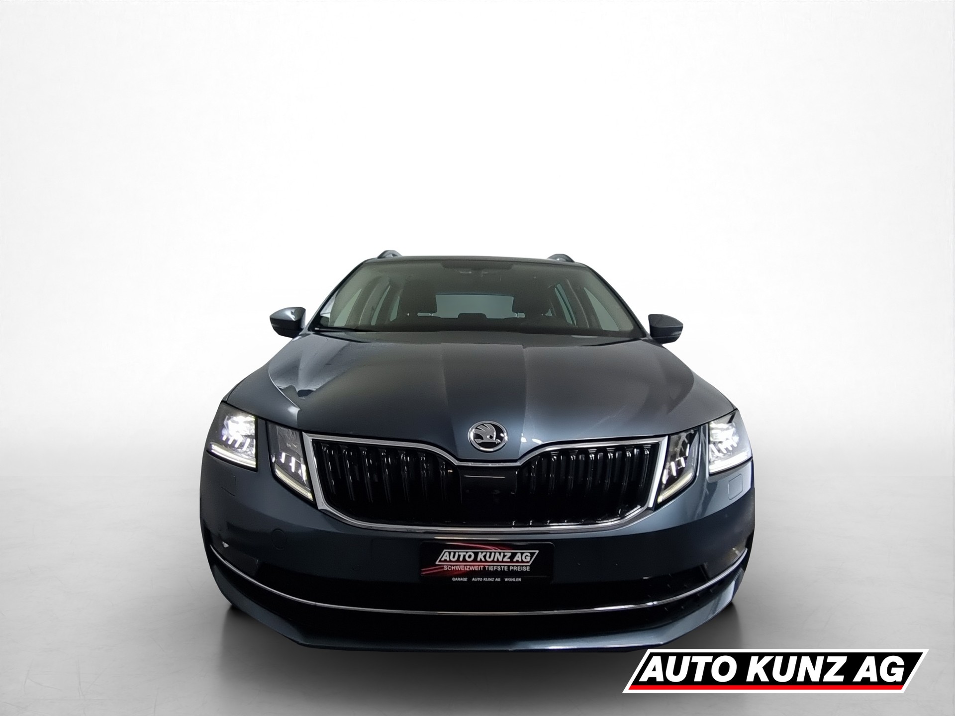 SKODA Octavia Combi 2.0 TSI Ambition DSG-image-1