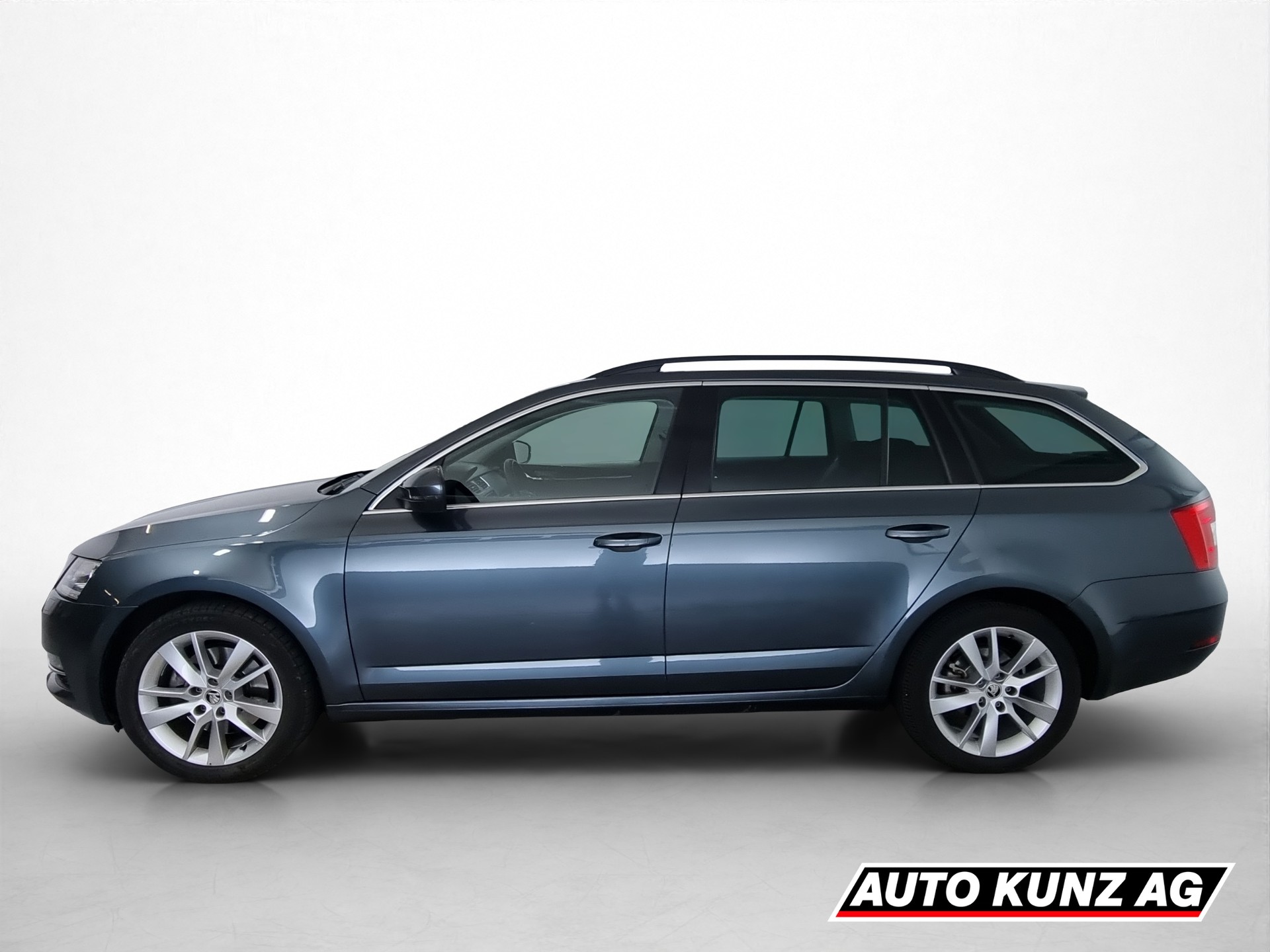 SKODA Octavia Combi 2.0 TSI Ambition DSG-image-2