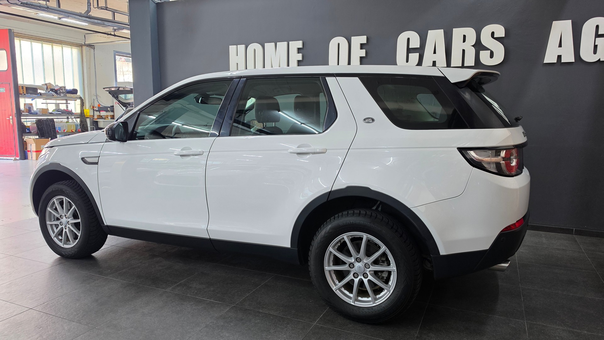 LAND ROVER Discovery Sport 2.0 TD4 Pure-image-4