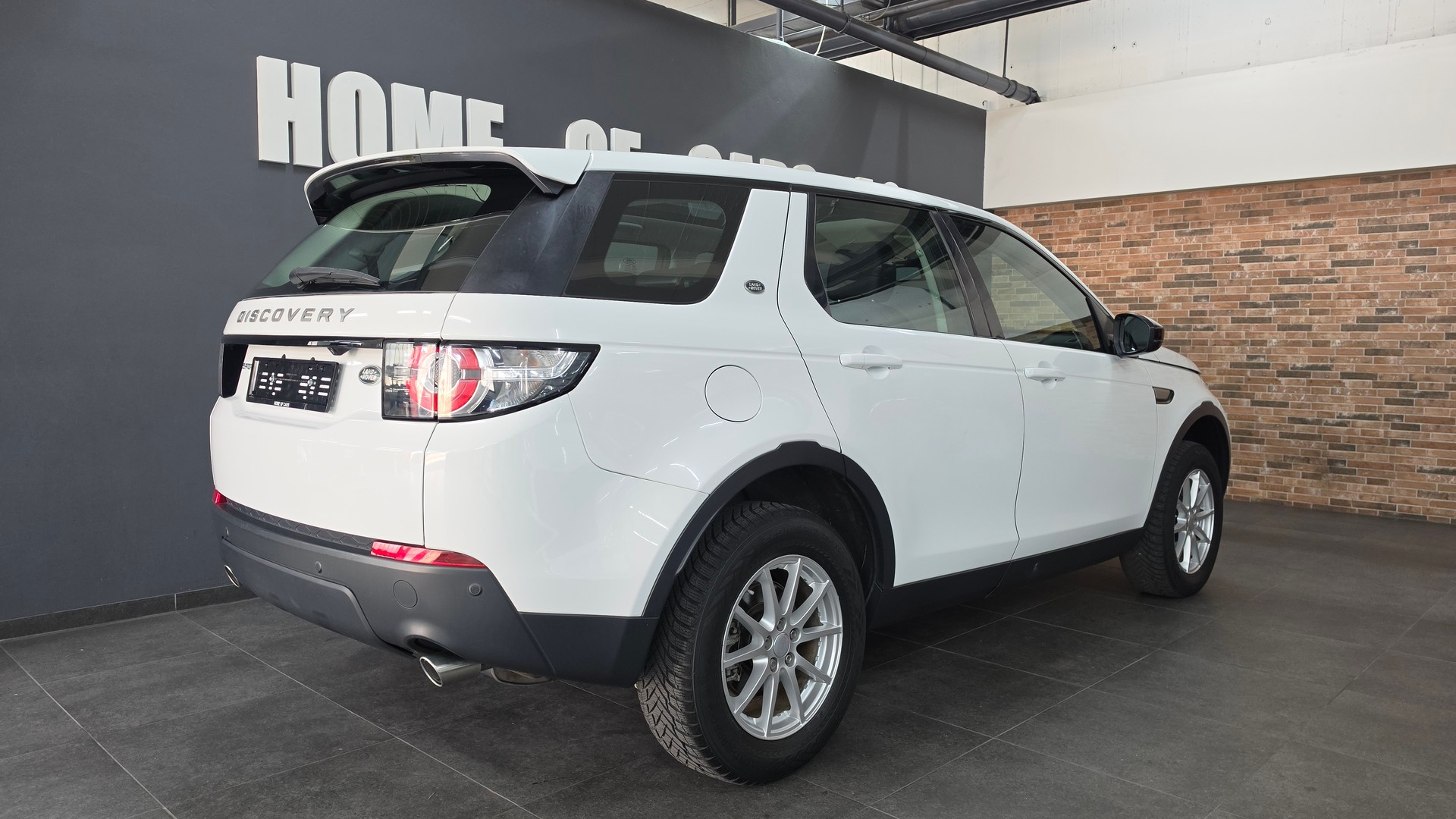 LAND ROVER Discovery Sport 2.0 TD4 Pure-image-8