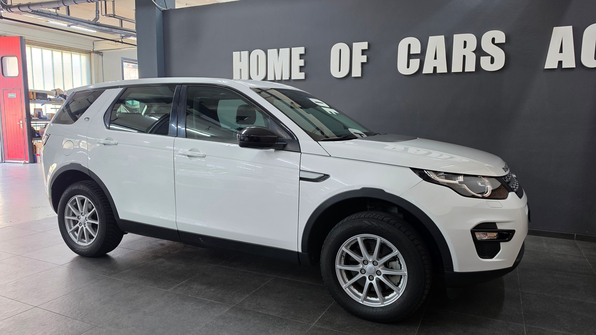 LAND ROVER Discovery Sport 2.0 TD4 Pure-image-10