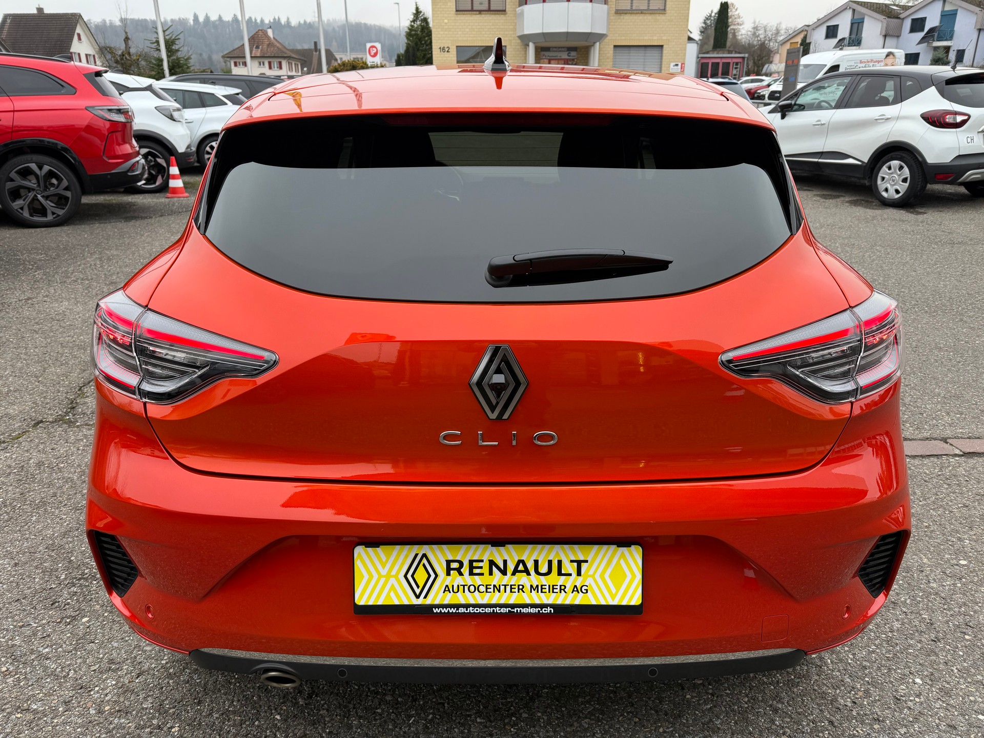 RENAULT Clio 1.0 Techno-image-4