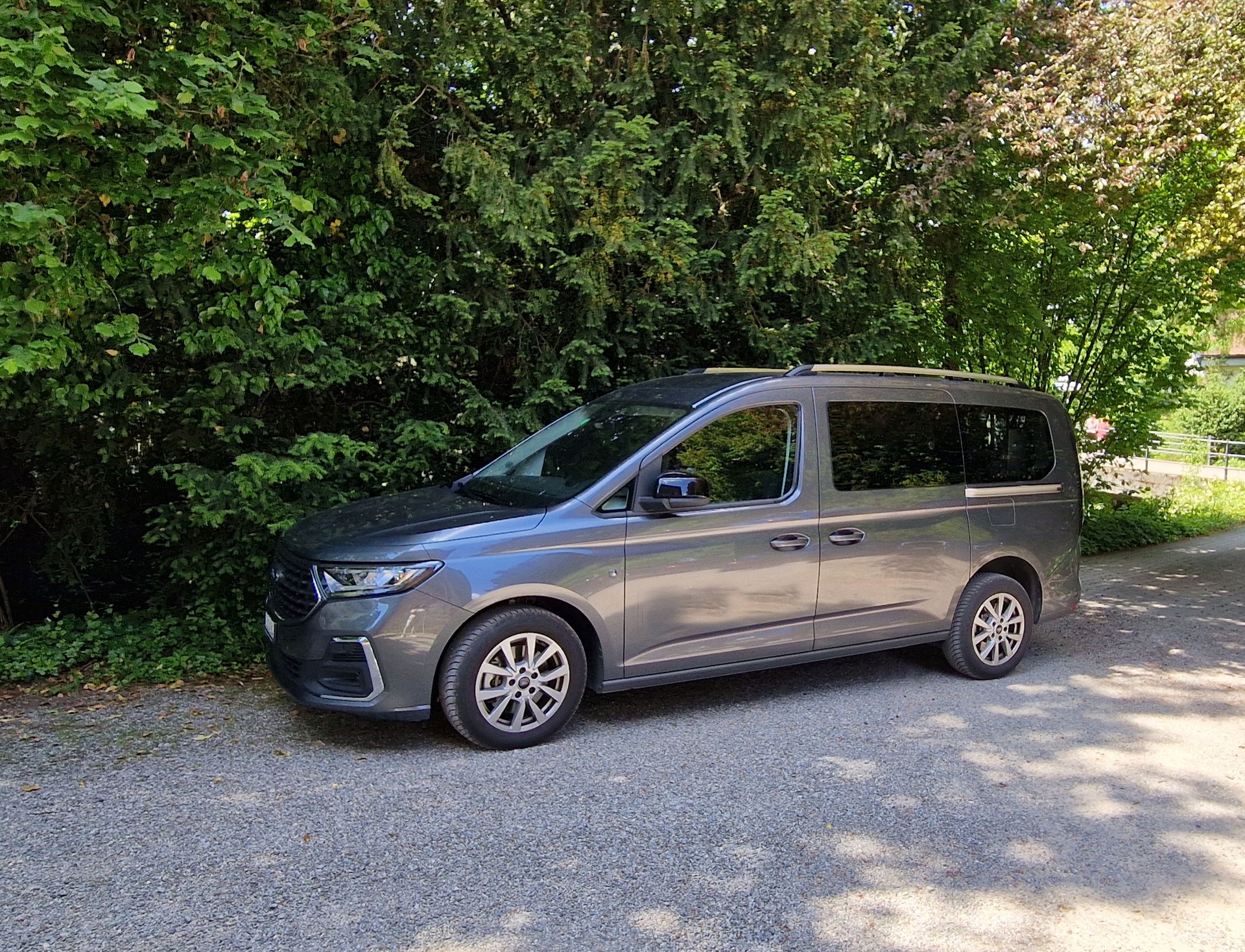 FORD 2.0 EcoBlue 122 Titanium-image-2
