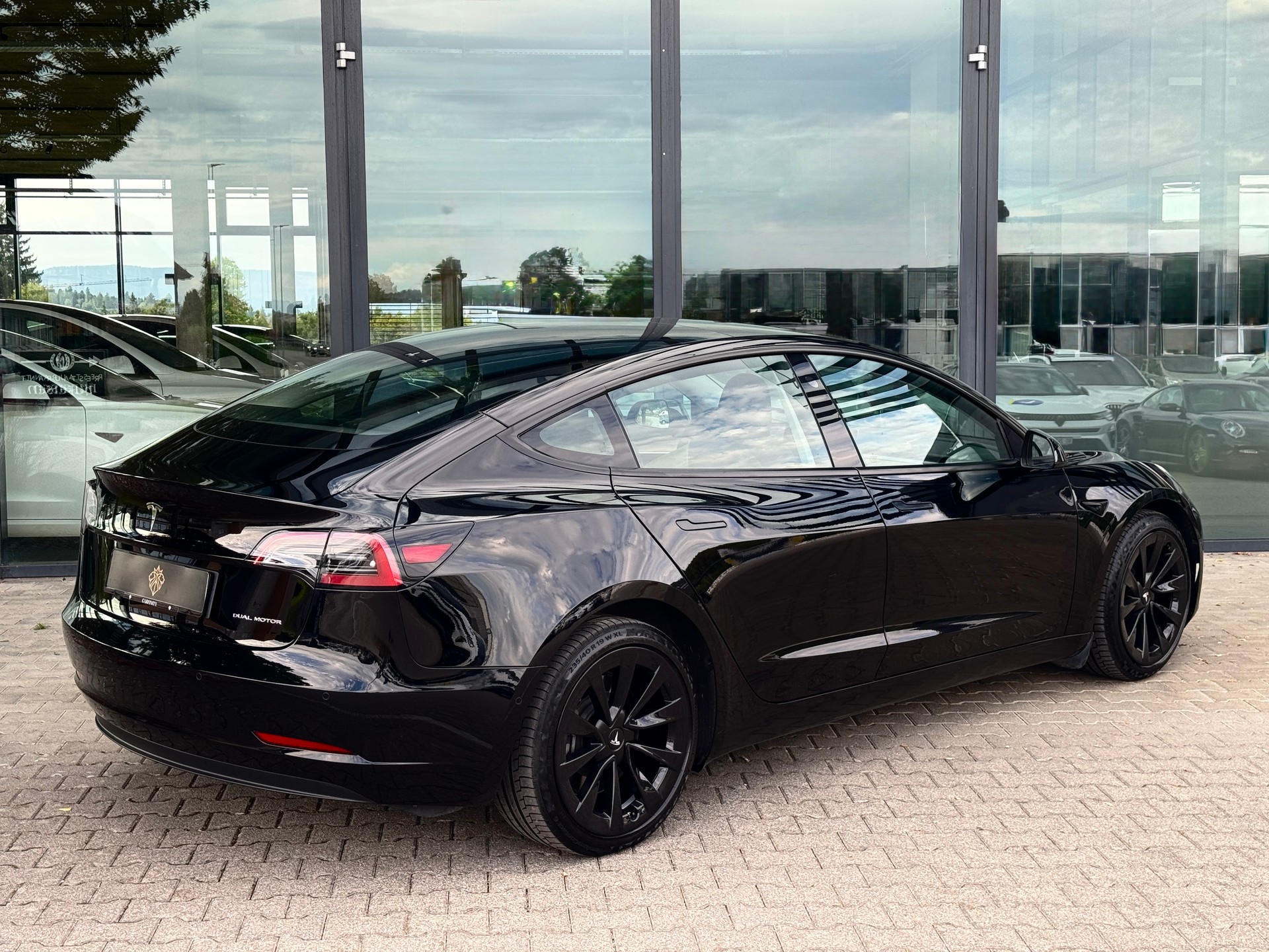 TESLA Model 3 Long Range Dual Motor AWD / AMD Ryzen-image-5