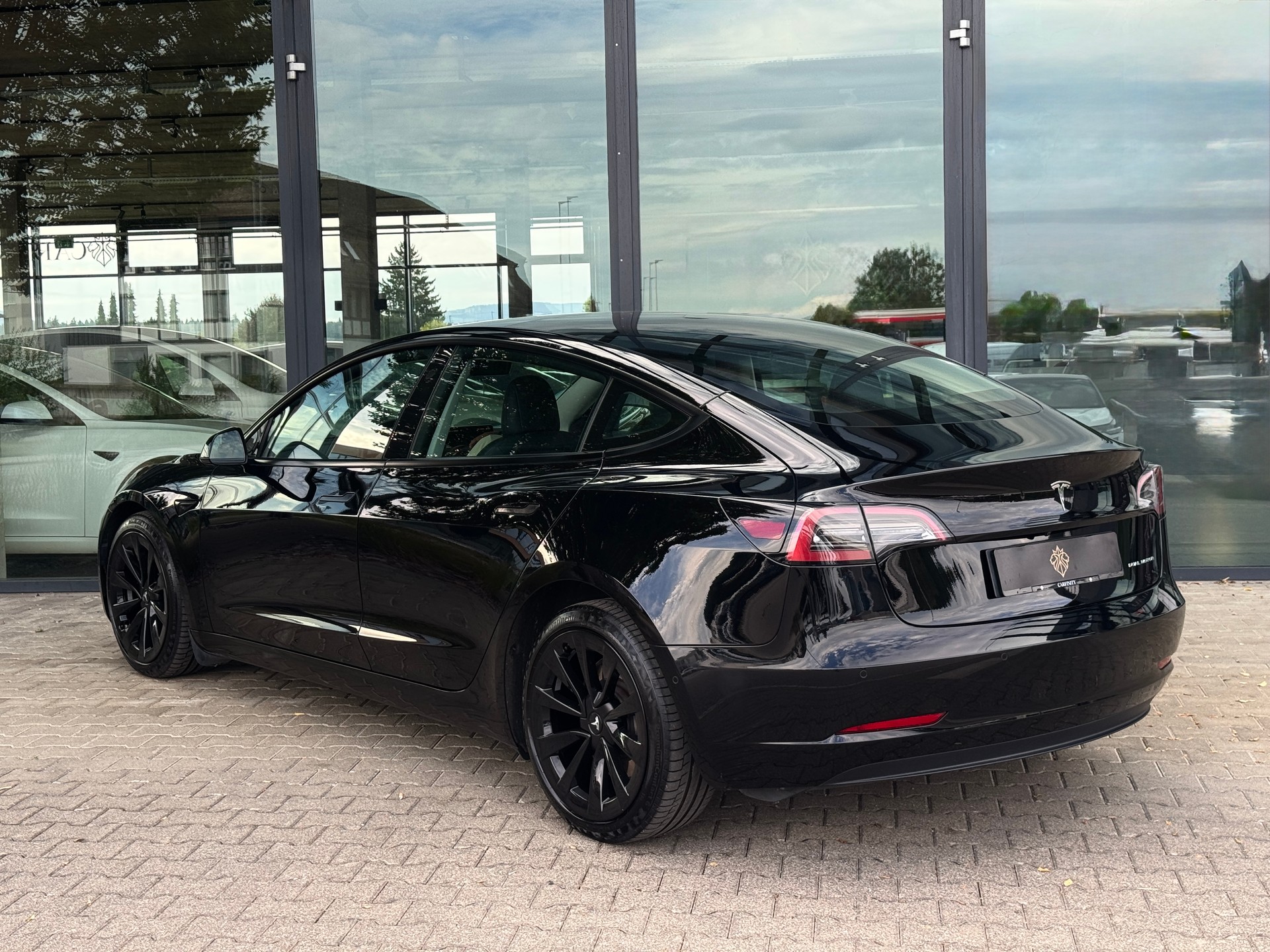 TESLA Model 3 Long Range Dual Motor AWD / AMD Ryzen-image-3