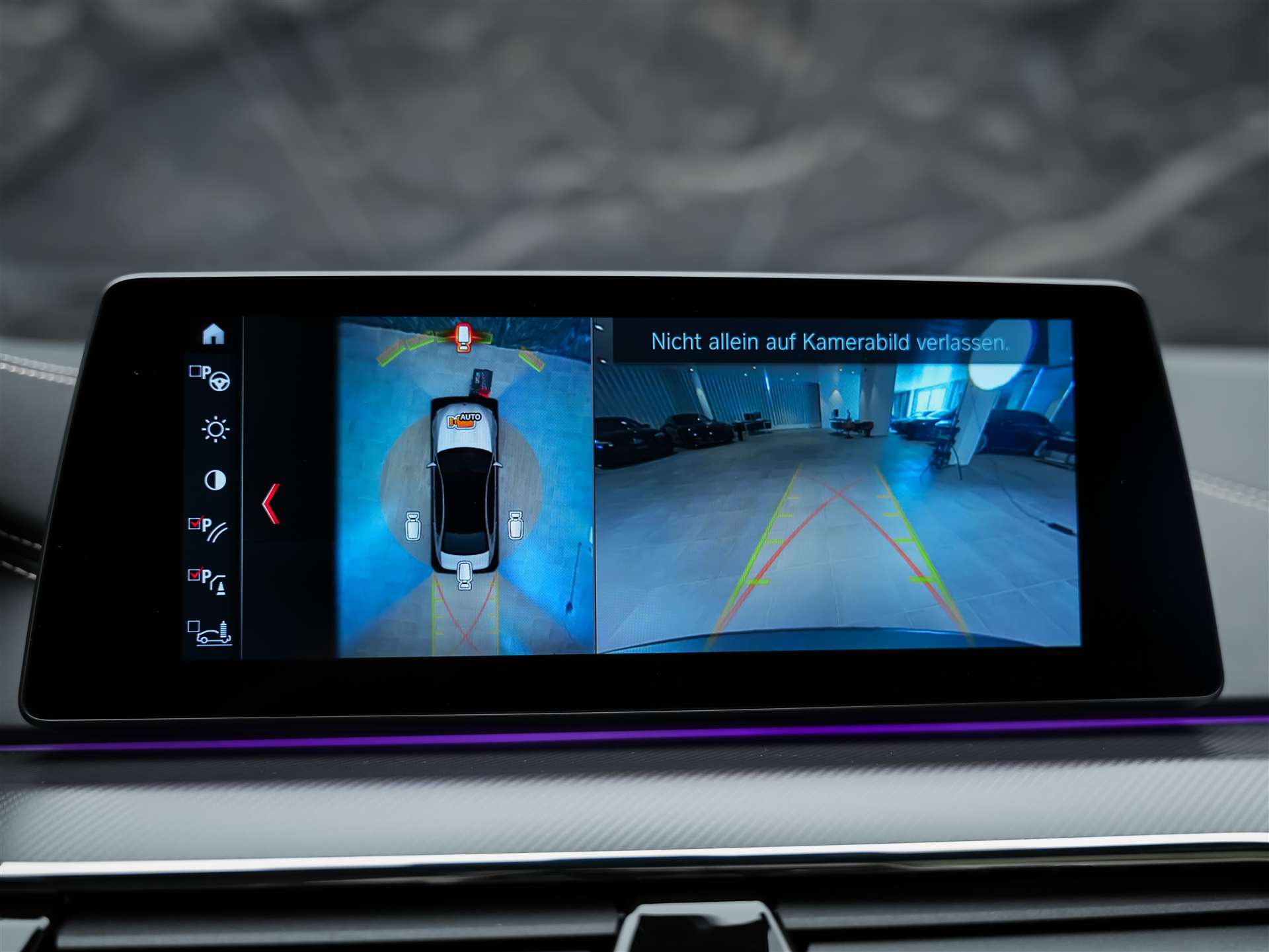 BMW M5 xDrive Competition Drivelogic *CH Auto*Massage*Keramik*Bowers&Wilkins*H&R*-image-44