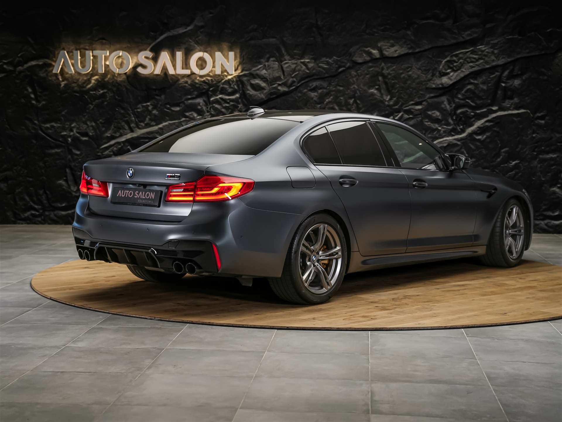 BMW M5 xDrive Competition Drivelogic *CH Auto*Massage*Keramik*Bowers&Wilkins*H&R*-image-4