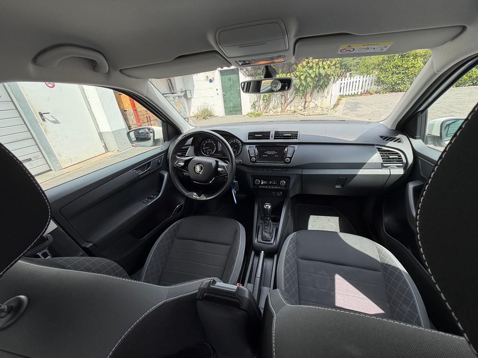 SKODA Fabia Combi 1.0 TSI Ambition DSG-image-8