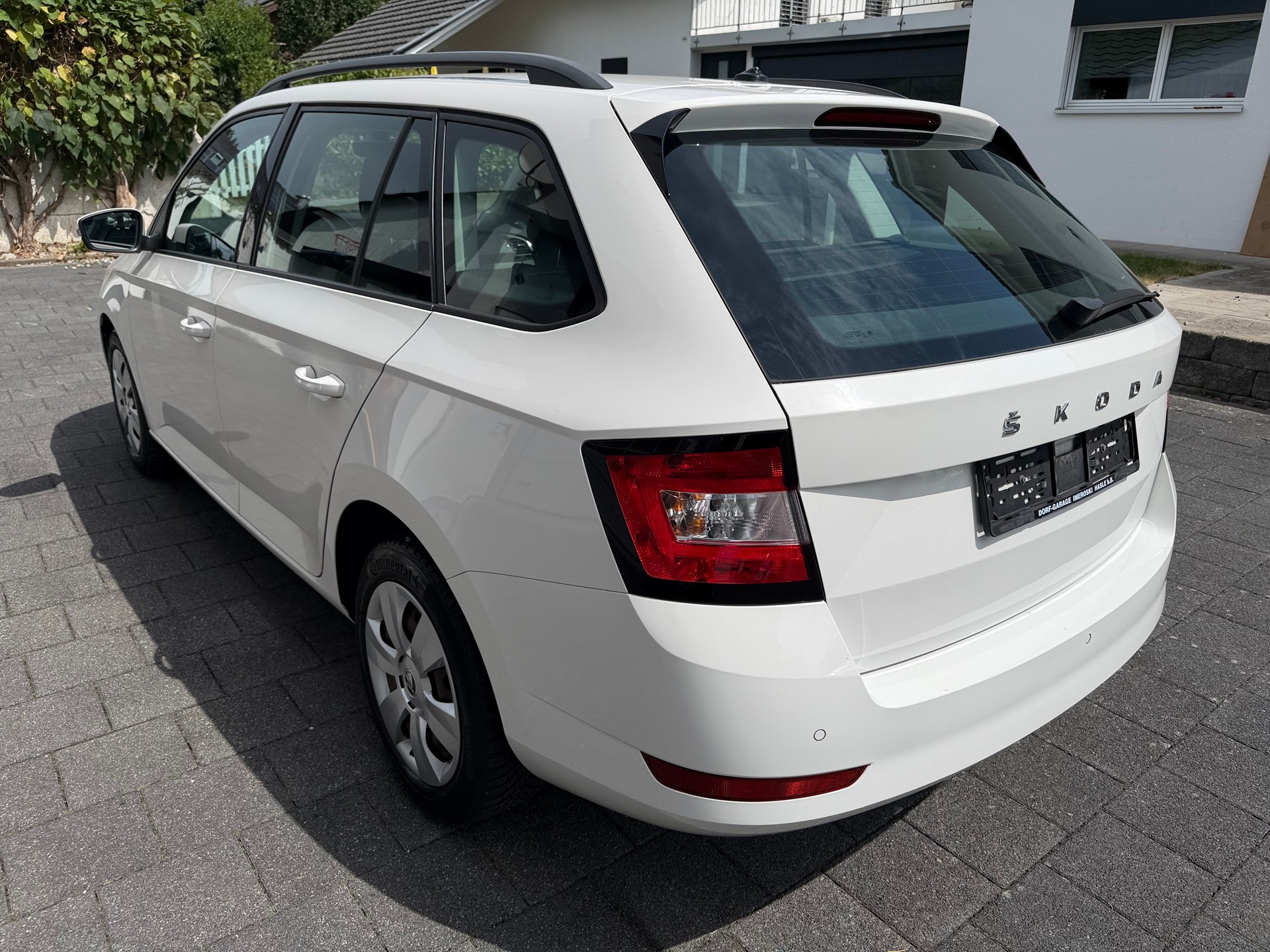 SKODA Fabia Combi 1.0 TSI Ambition DSG-image-5