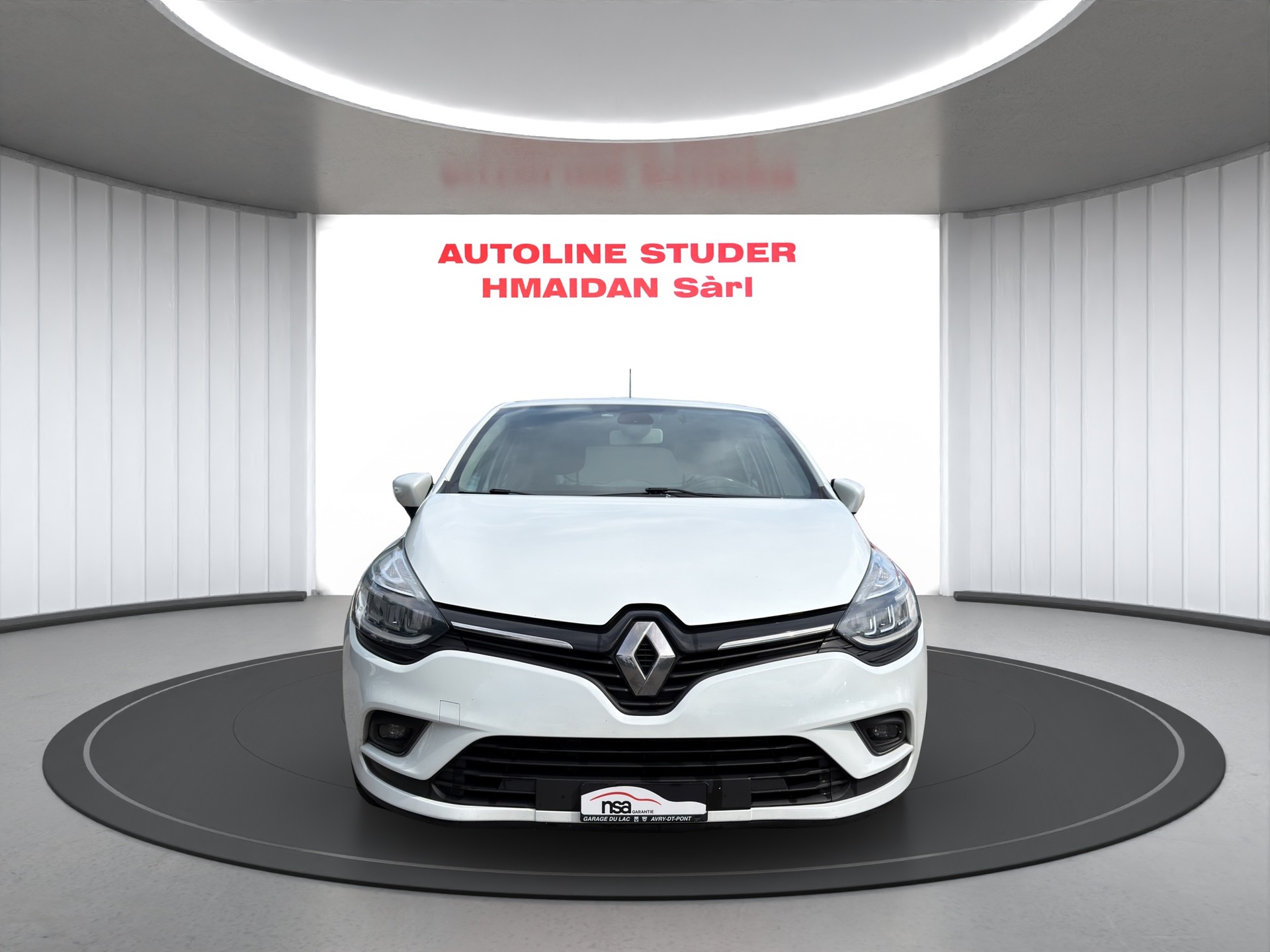 RENAULT Clio 0.9 12V Swiss Edition-image-4