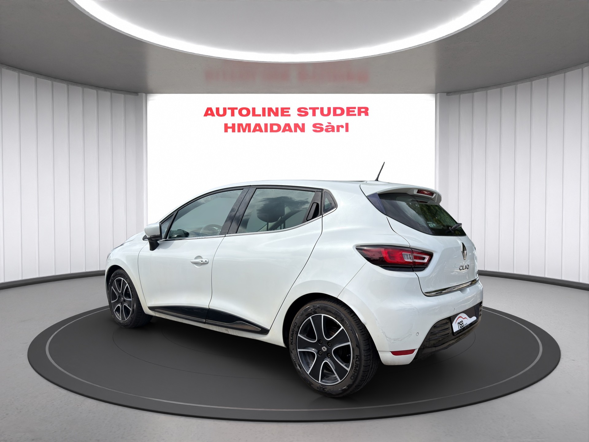 RENAULT Clio 0.9 12V Swiss Edition-image-1