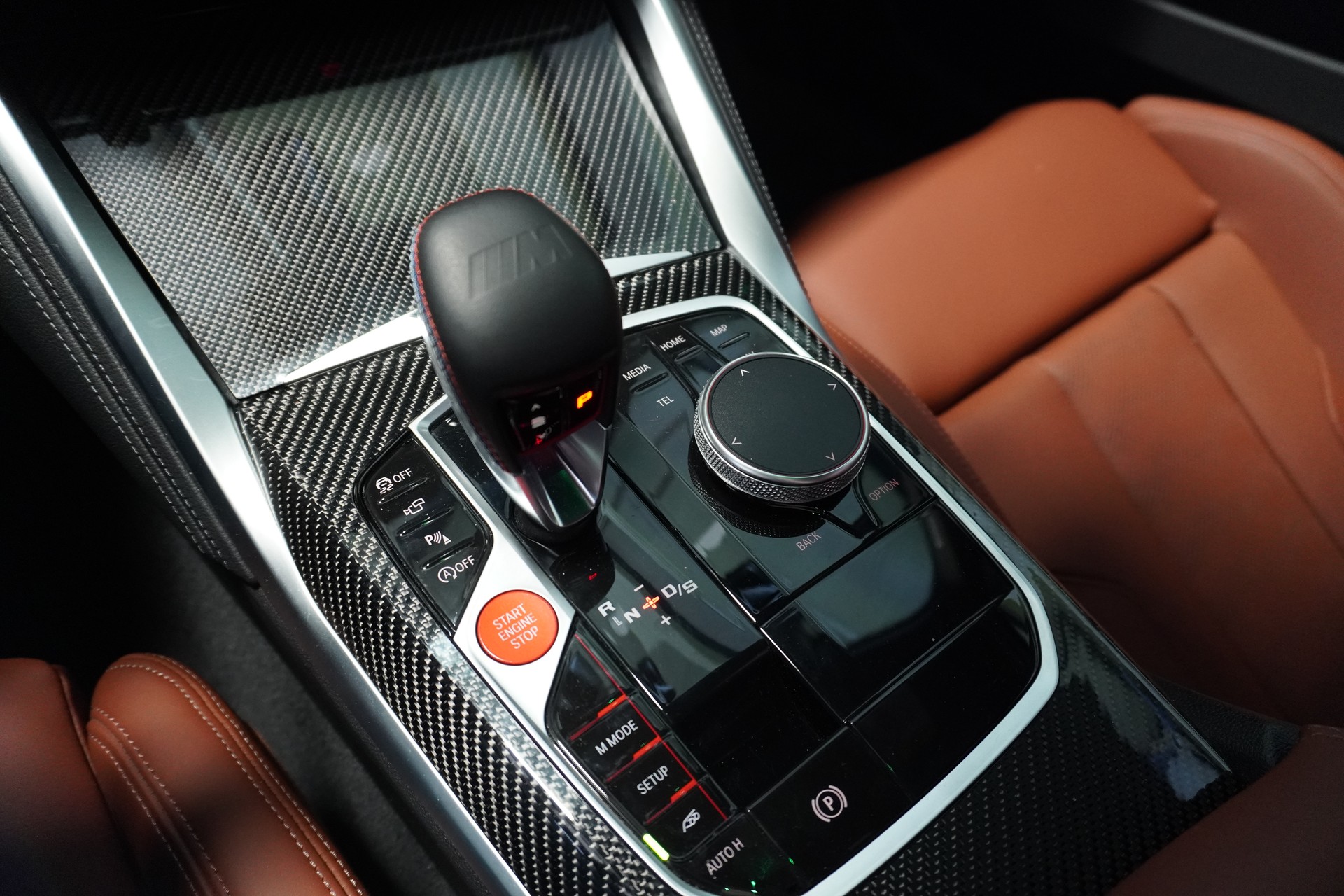 BMW M3 Touring xDrive Competition M // SONDERLACKIERUNG FROZEN DEEP GREEN // AKRAPOVIC SPORTAUSPUFF //-image-11