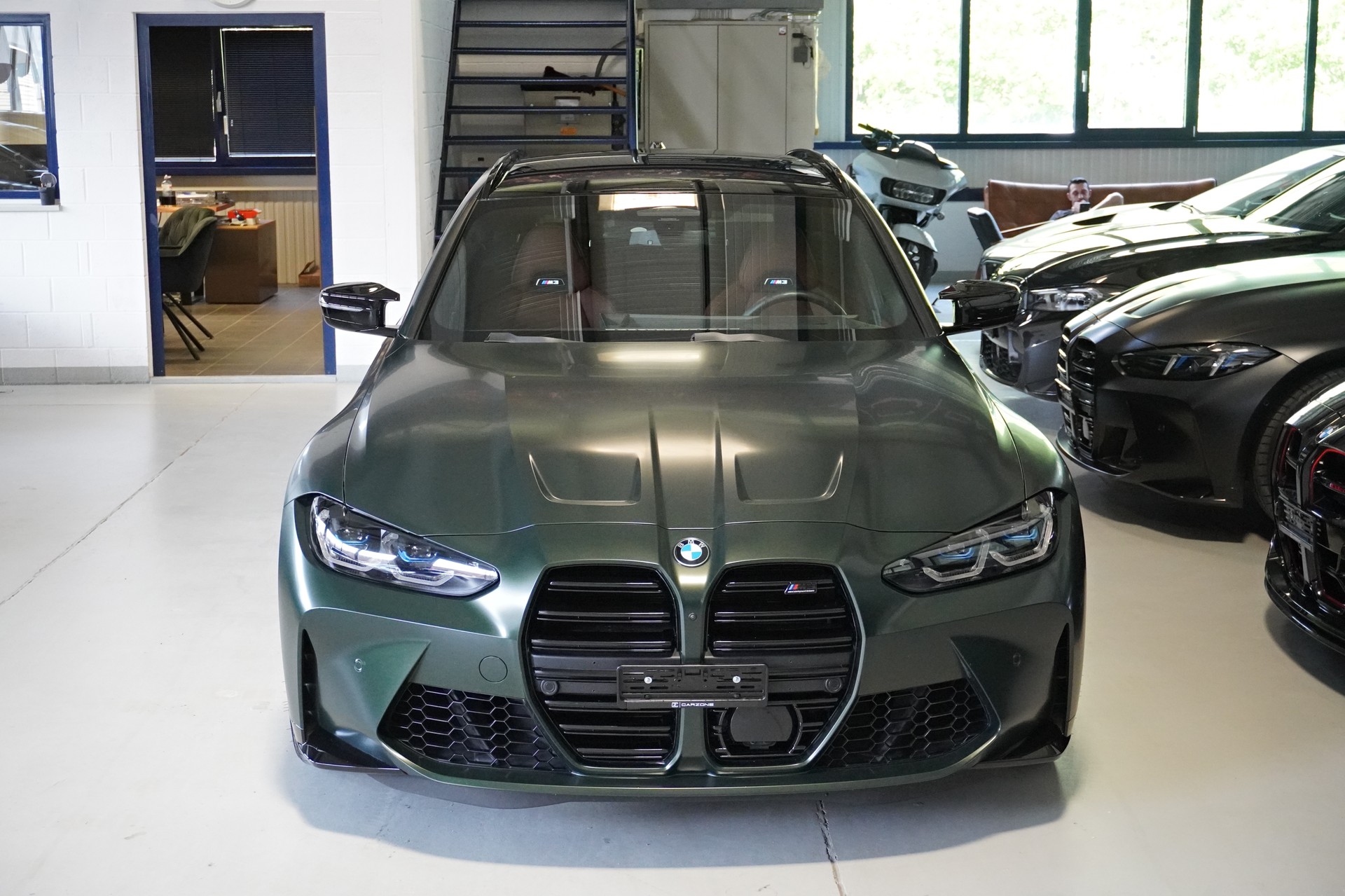 BMW M3 Touring xDrive Competition M // SONDERLACKIERUNG FROZEN DEEP GREEN // AKRAPOVIC SPORTAUSPUFF //-image-1