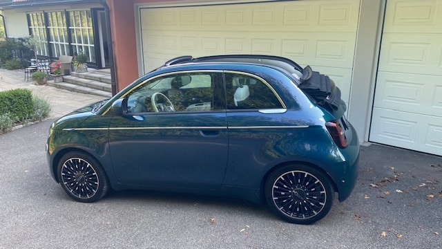 FIAT 500 Cabrio La Prima Elektro-image-3
