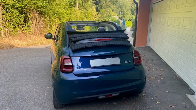 FIAT 500 Cabrio La Prima Elektro-image-5