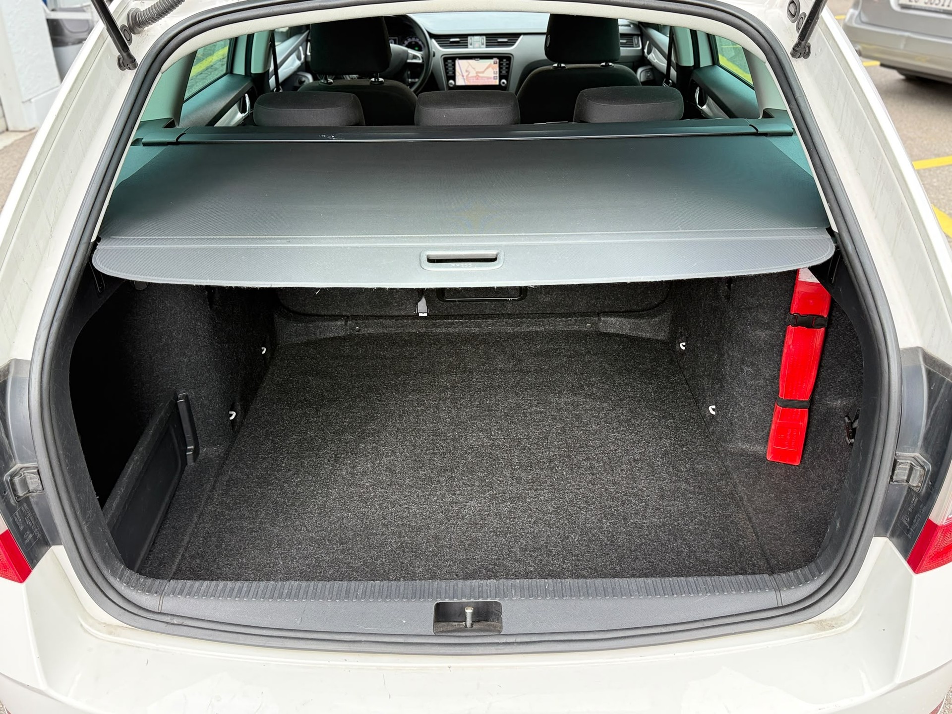 SKODA Octavia Combi 2.0 TDI 184 Ambition 4x4 DSG-image-20