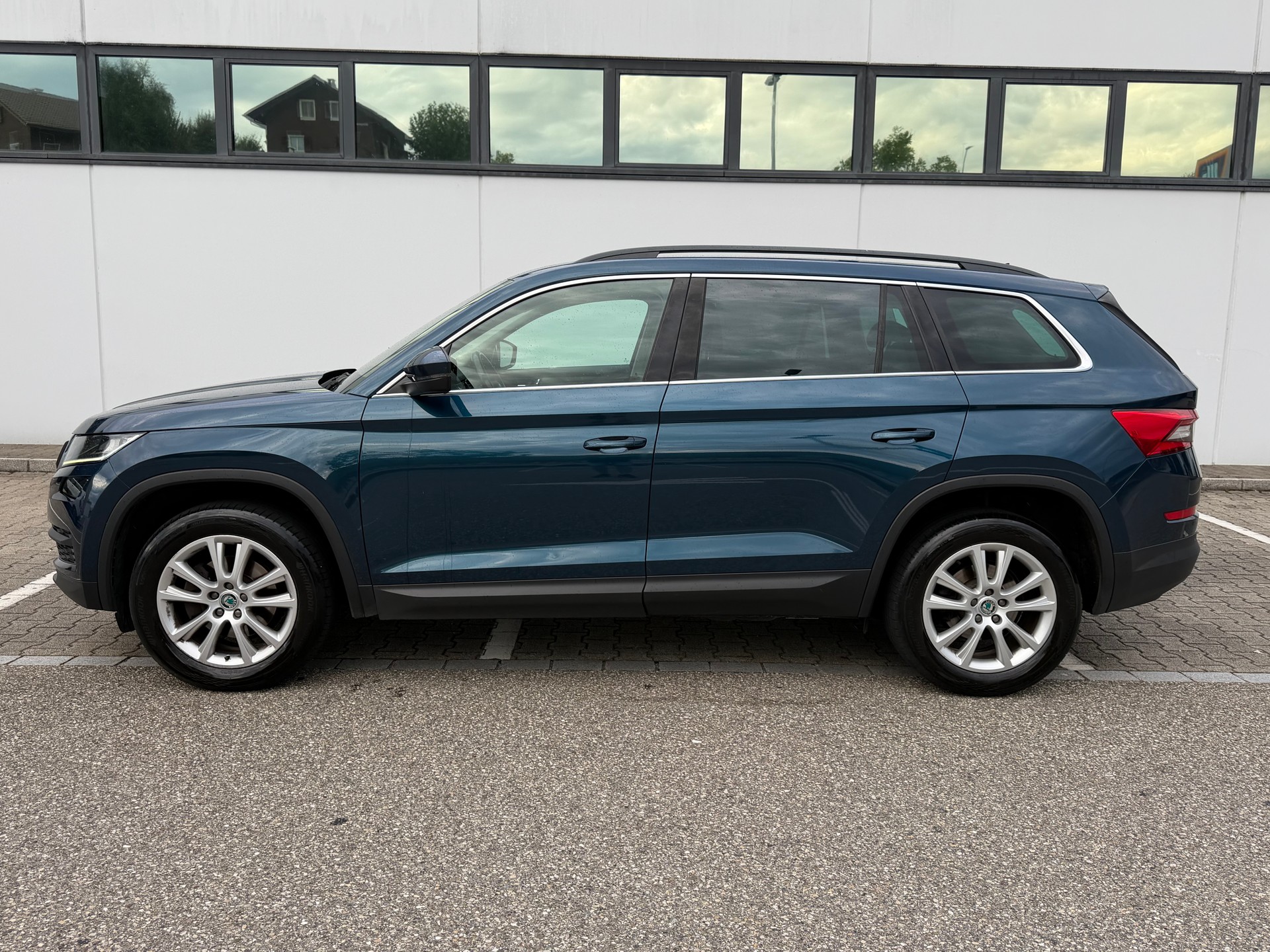SKODA Kodiaq 2.0 TDI CR Ambition 4x4-image-2