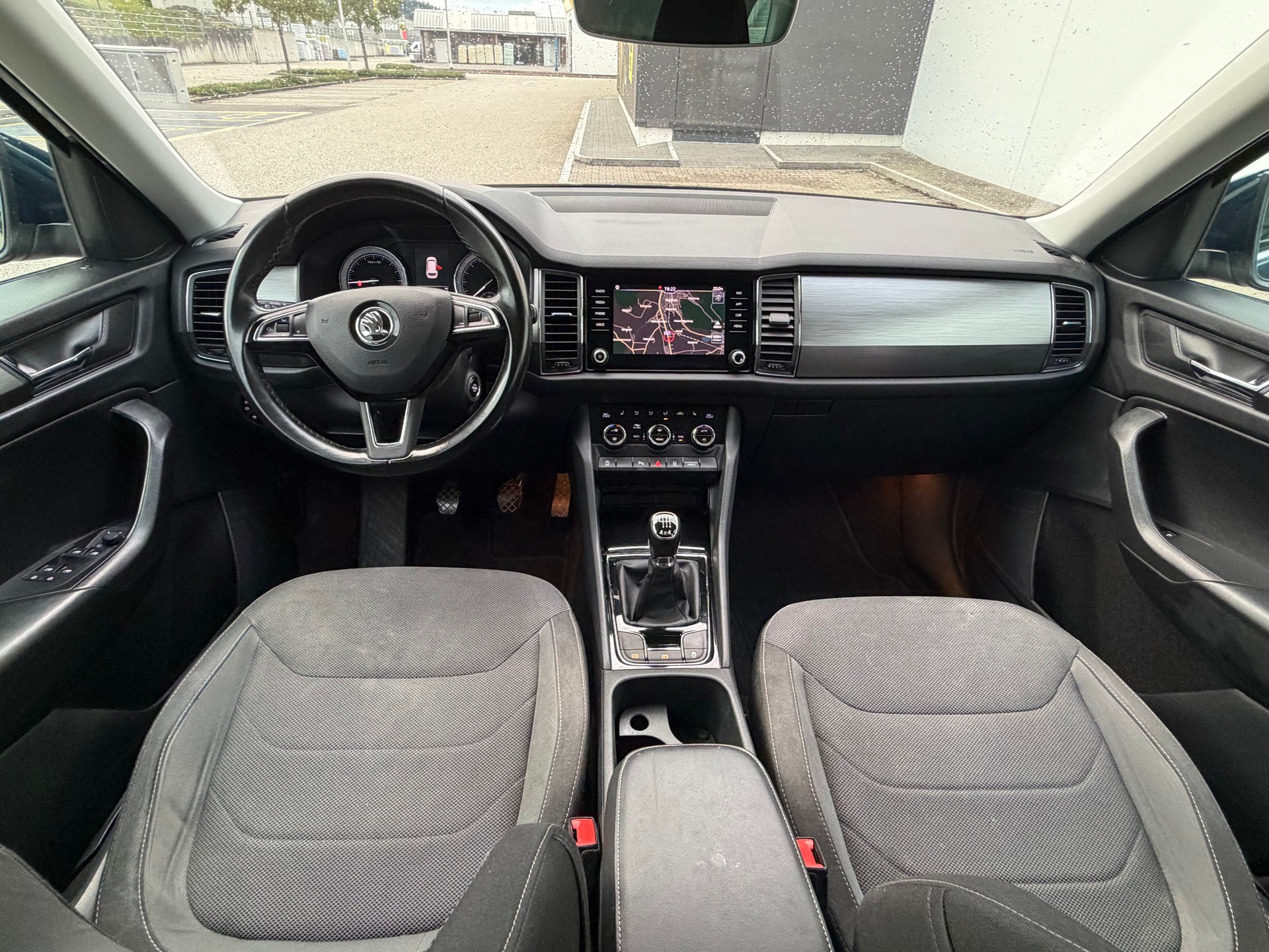 SKODA Kodiaq 2.0 TDI CR Ambition 4x4-image-5
