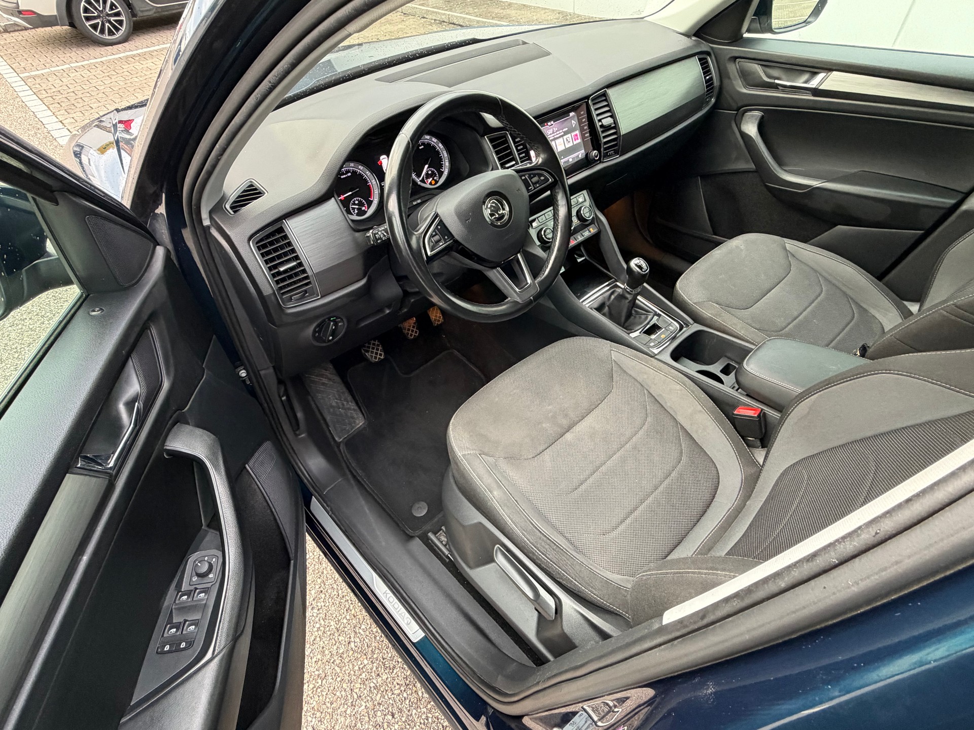 SKODA Kodiaq 2.0 TDI CR Ambition 4x4-image-6