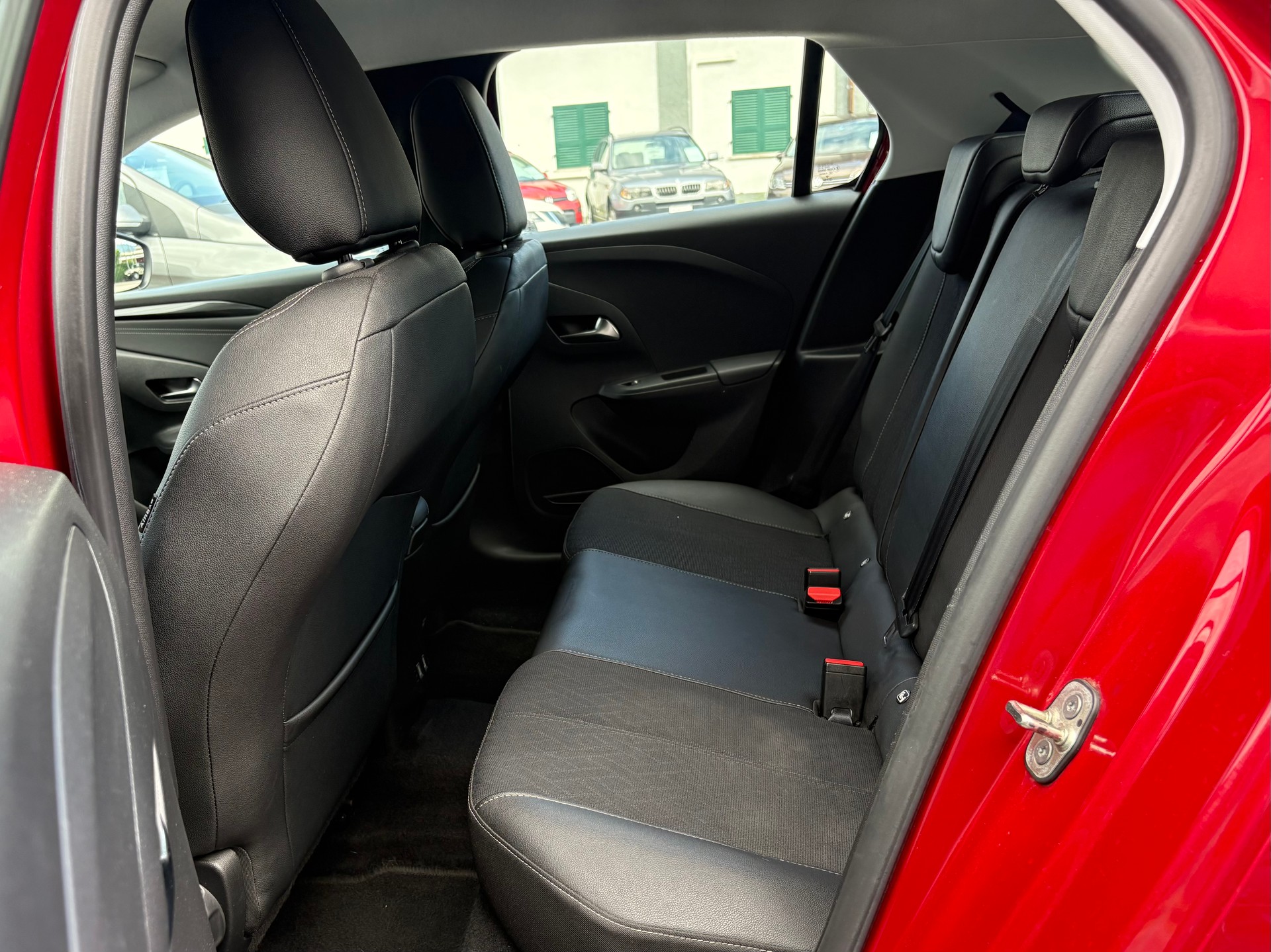OPEL Corsa 1.2 TP Elegance-image-9