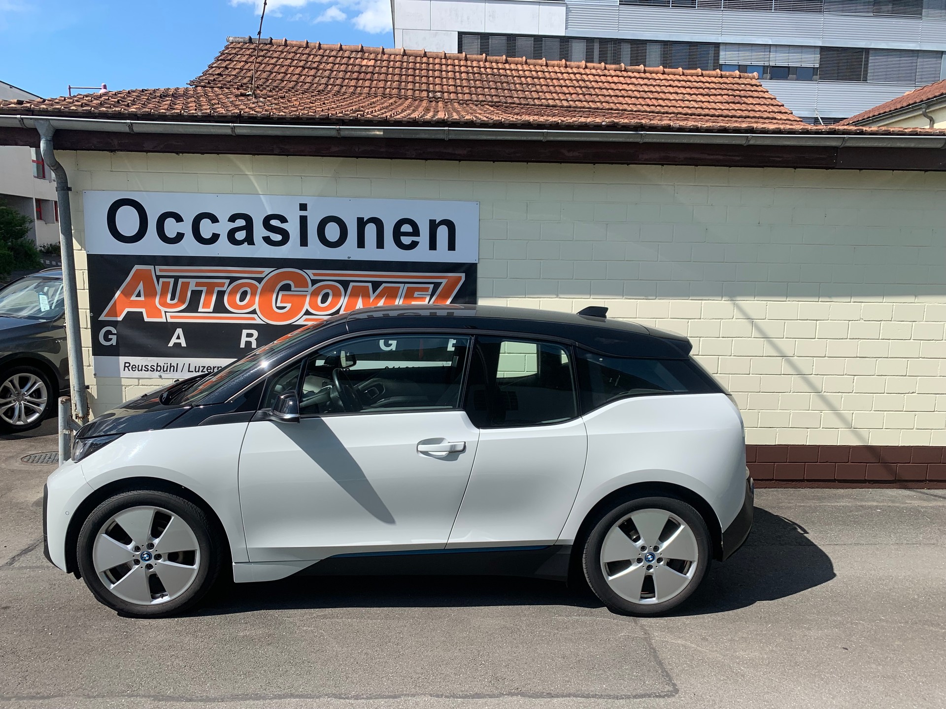 BMW i3 (120Ah)-image-1