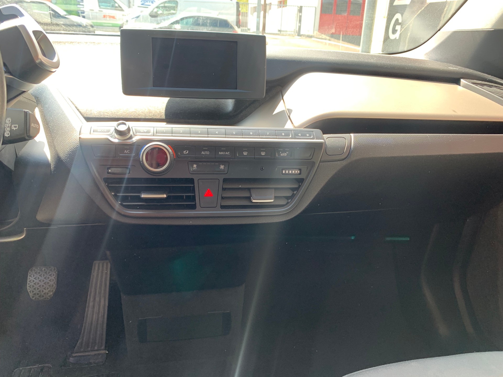 BMW i3 (120Ah)-image-6
