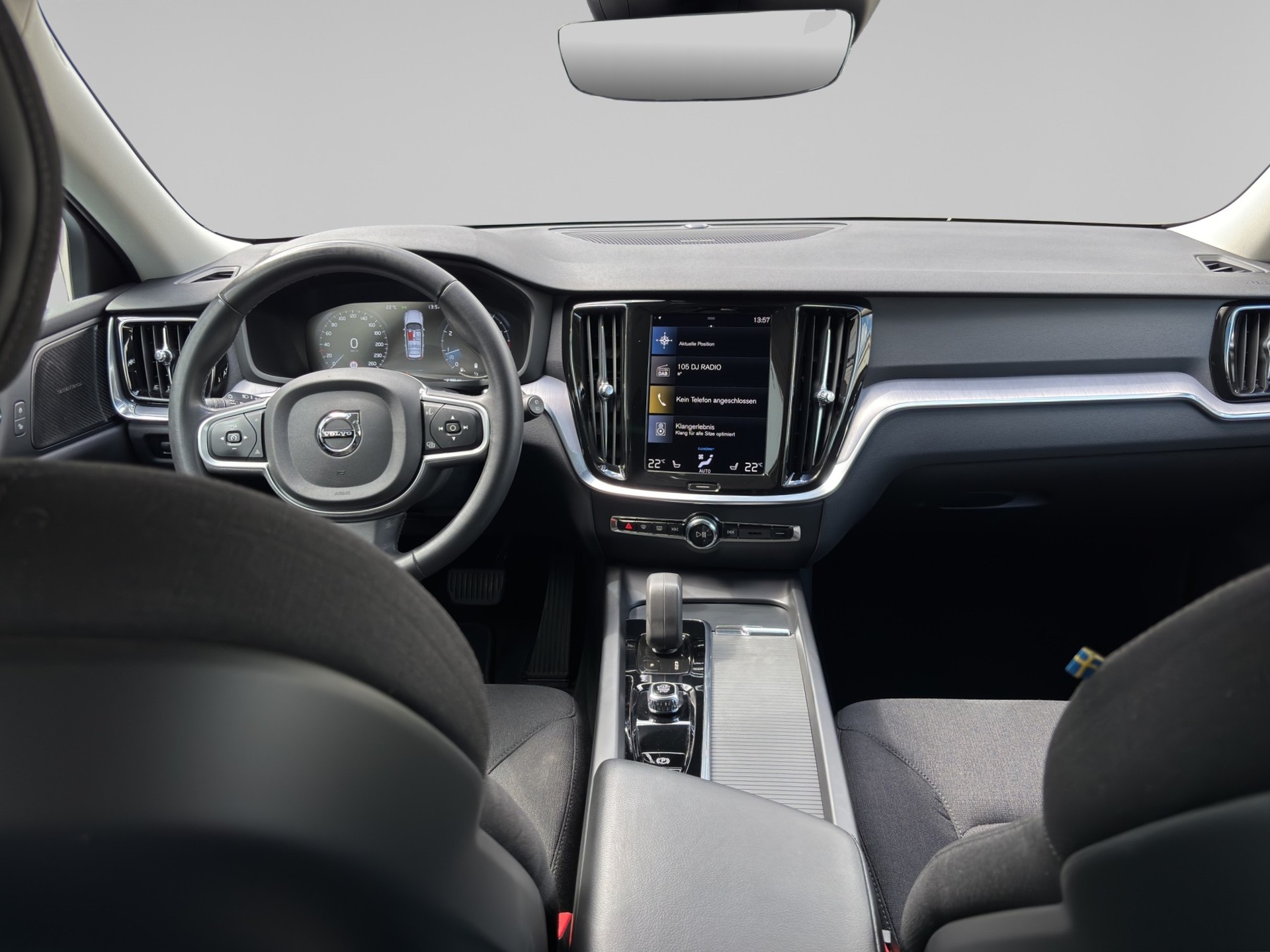 VOLVO V60 2.0 B3 Momentum-image-10