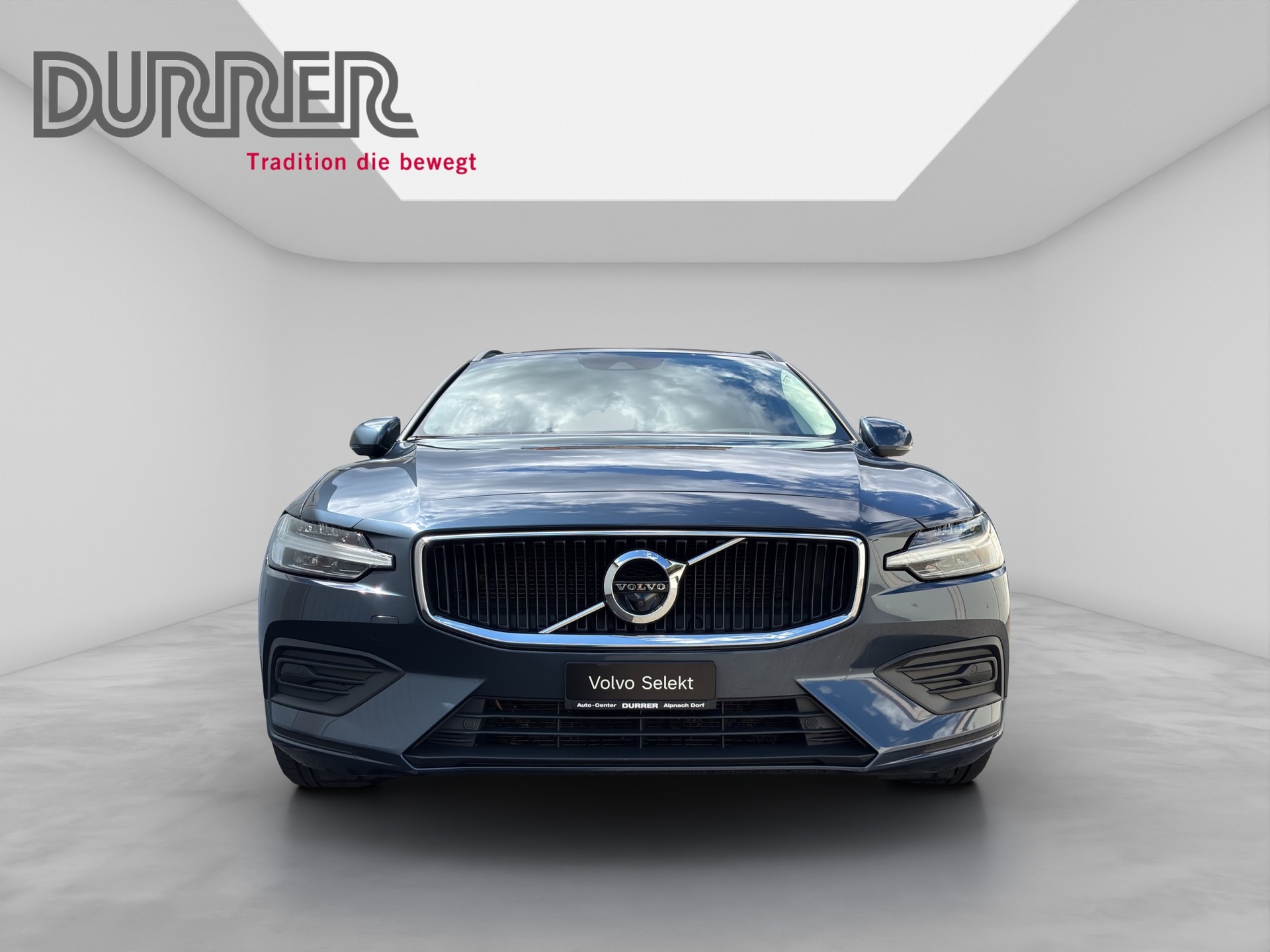 VOLVO V60 2.0 B3 Momentum-image-6