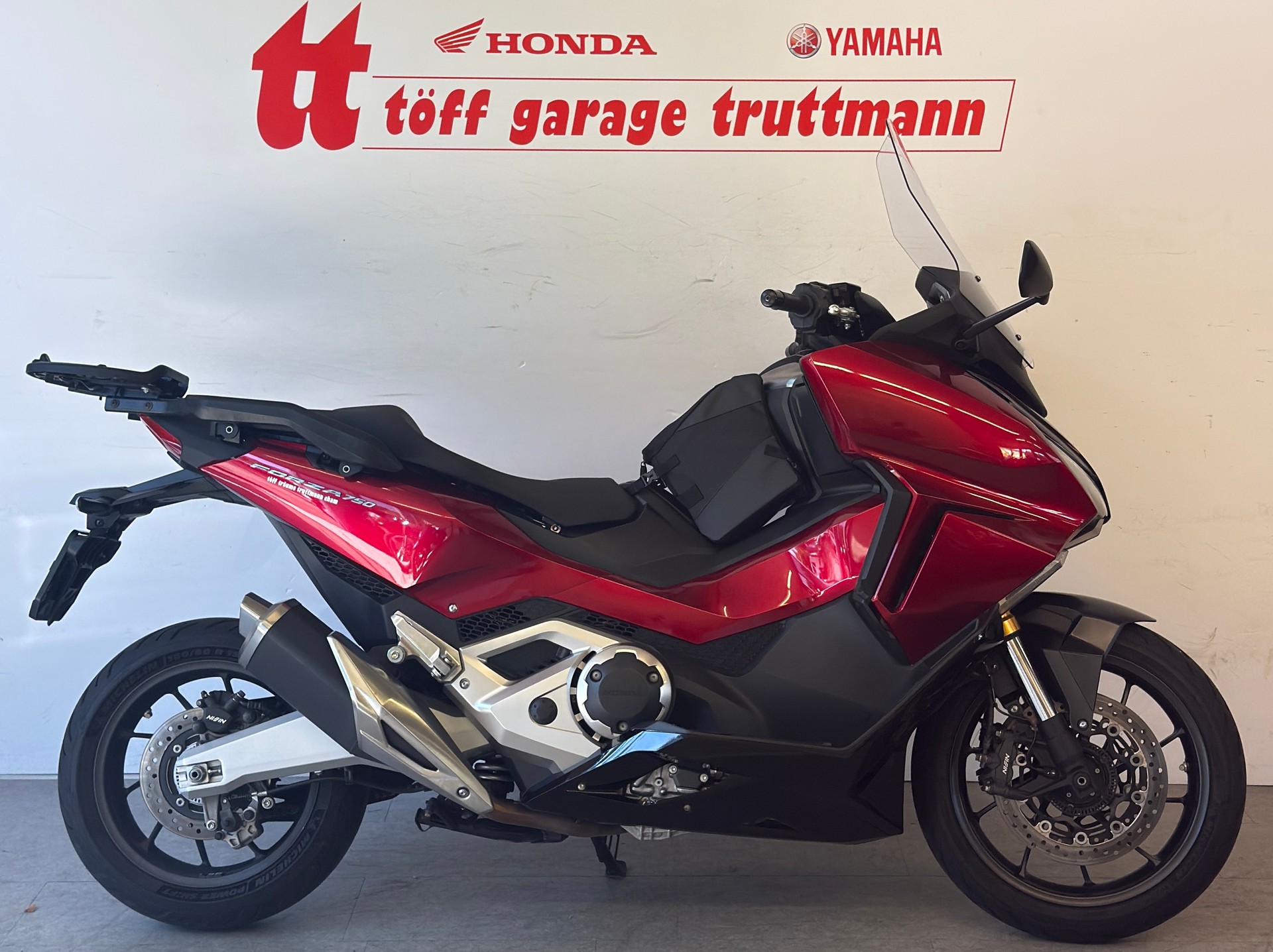 HONDA NSS 750