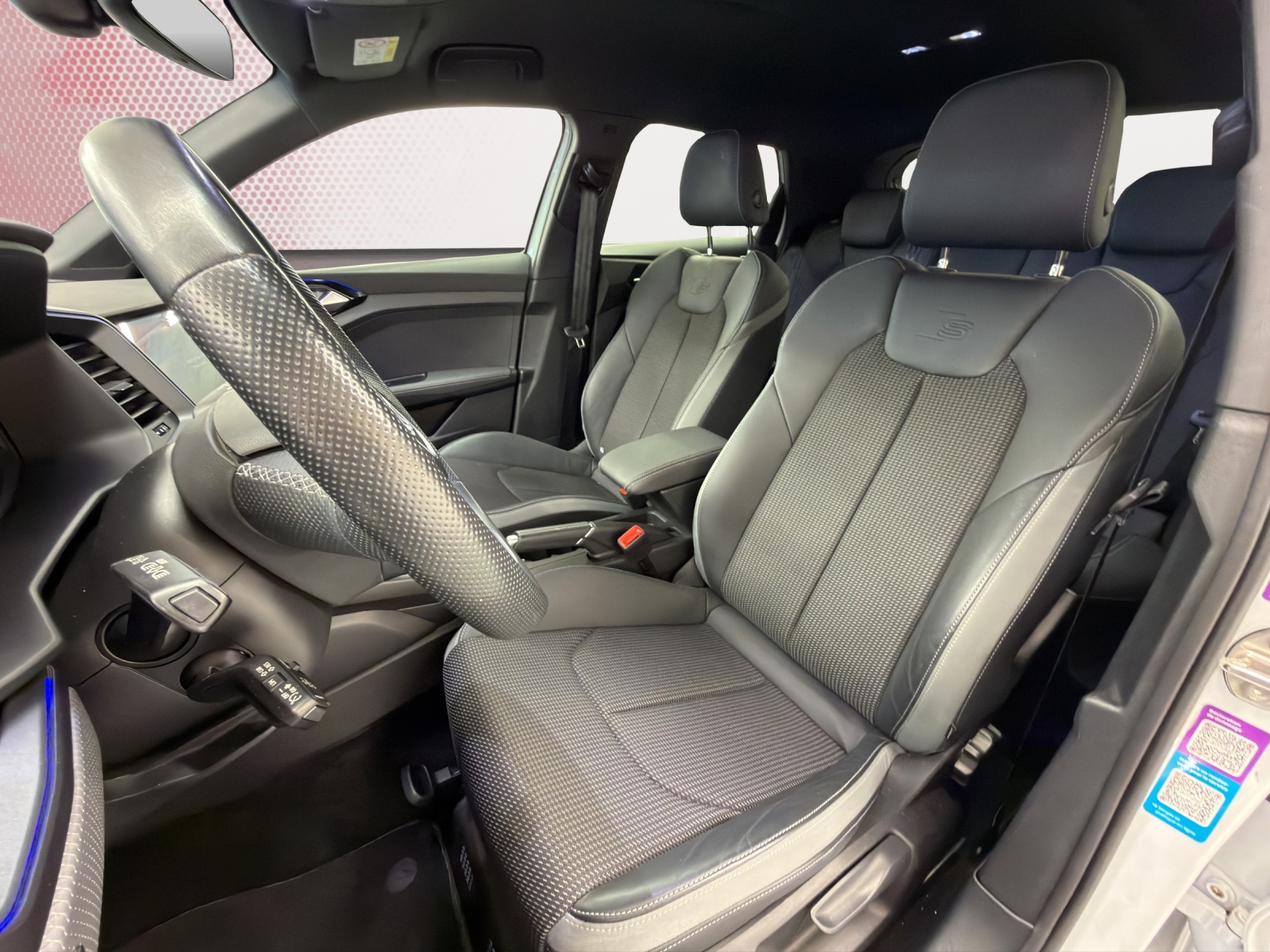 AUDI A1 Sportback 30 TFSI S Line Attraction S-tronic * CH-Fahrzeug *-image-9