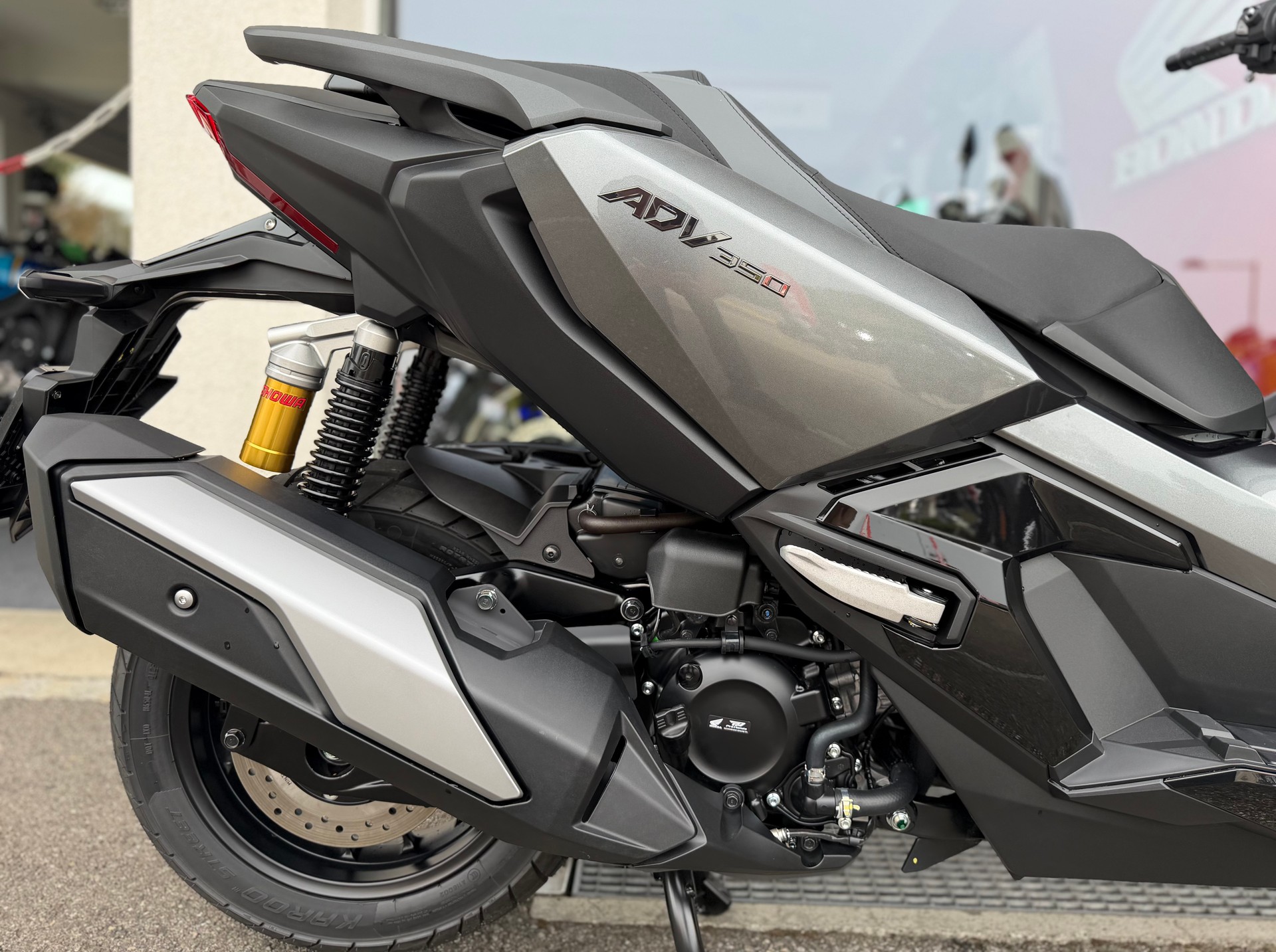 HONDA ADV 350 - TFT Konnektivität - 2026-showroom-element-3