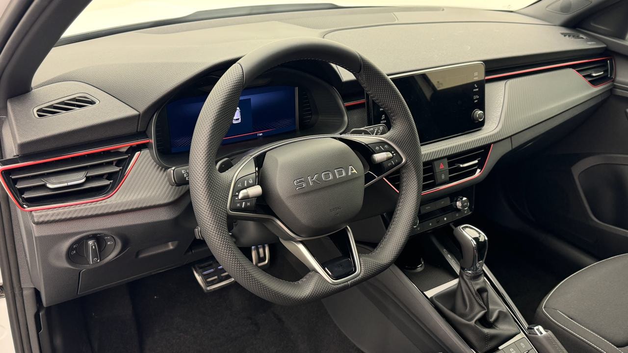 SKODA Kamiq 1.5 TSI Monte Carlo DSG-image-6