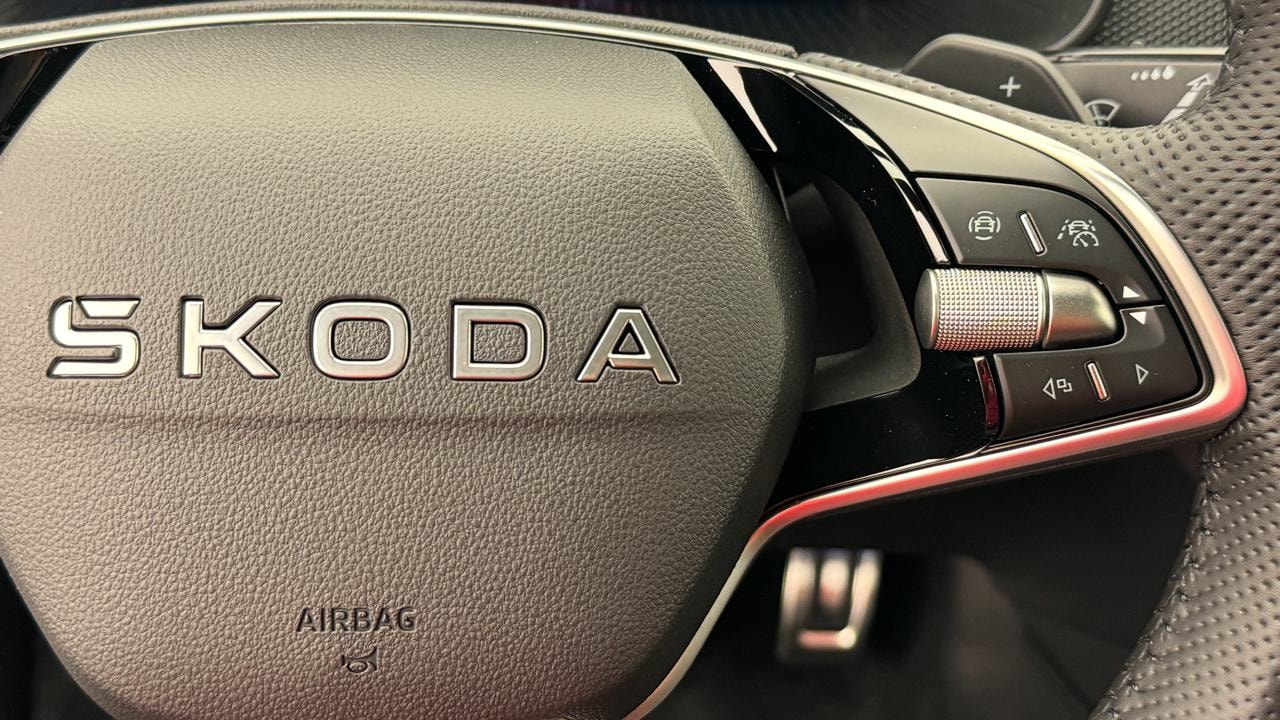 SKODA Kamiq 1.5 TSI Monte Carlo DSG-image-9