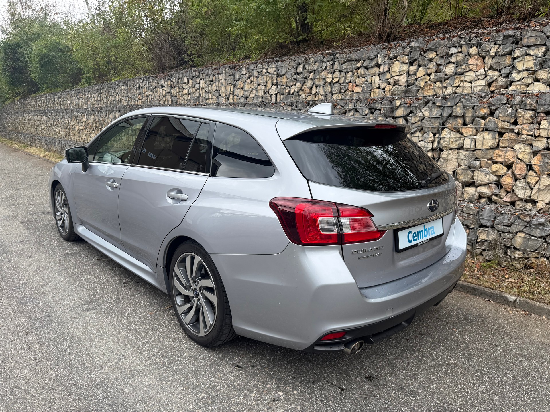 SUBARU Levorg 2.0i Advantage AWD Lineartronic-image-4