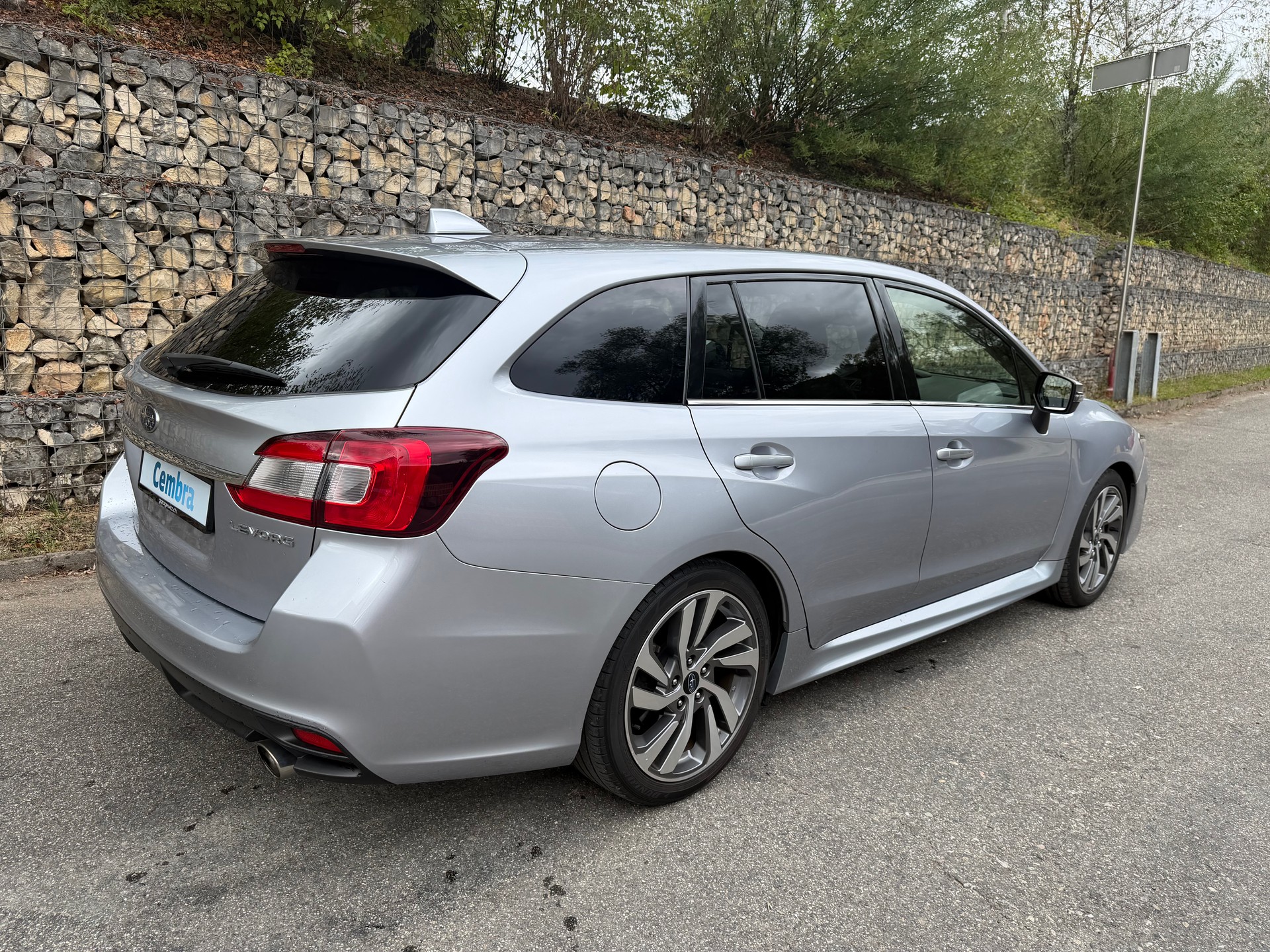 SUBARU Levorg 2.0i Advantage AWD Lineartronic-image-7