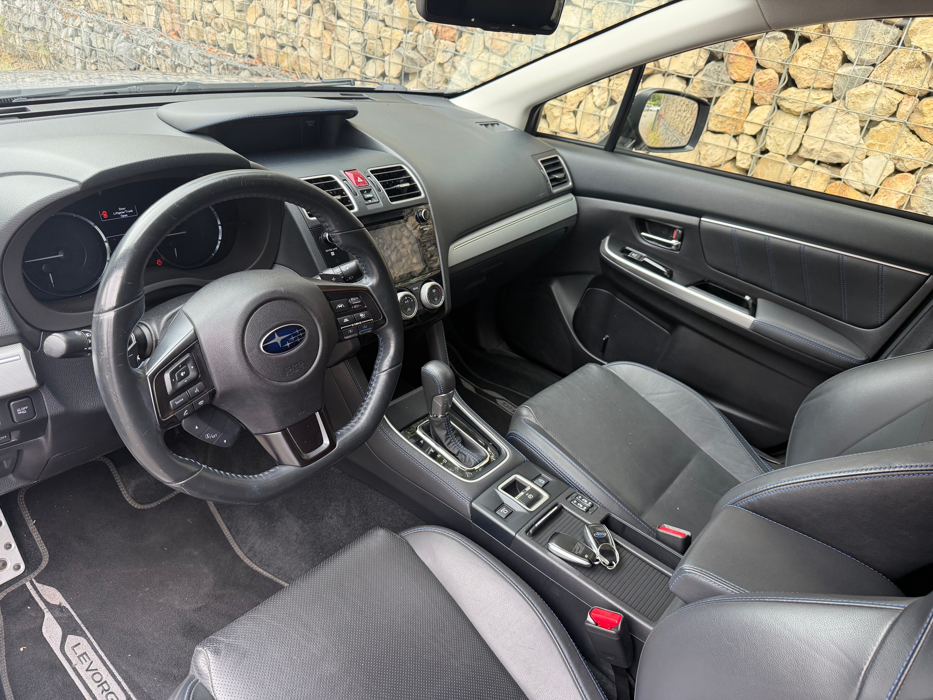 SUBARU Levorg 2.0i Advantage AWD Lineartronic-image-10